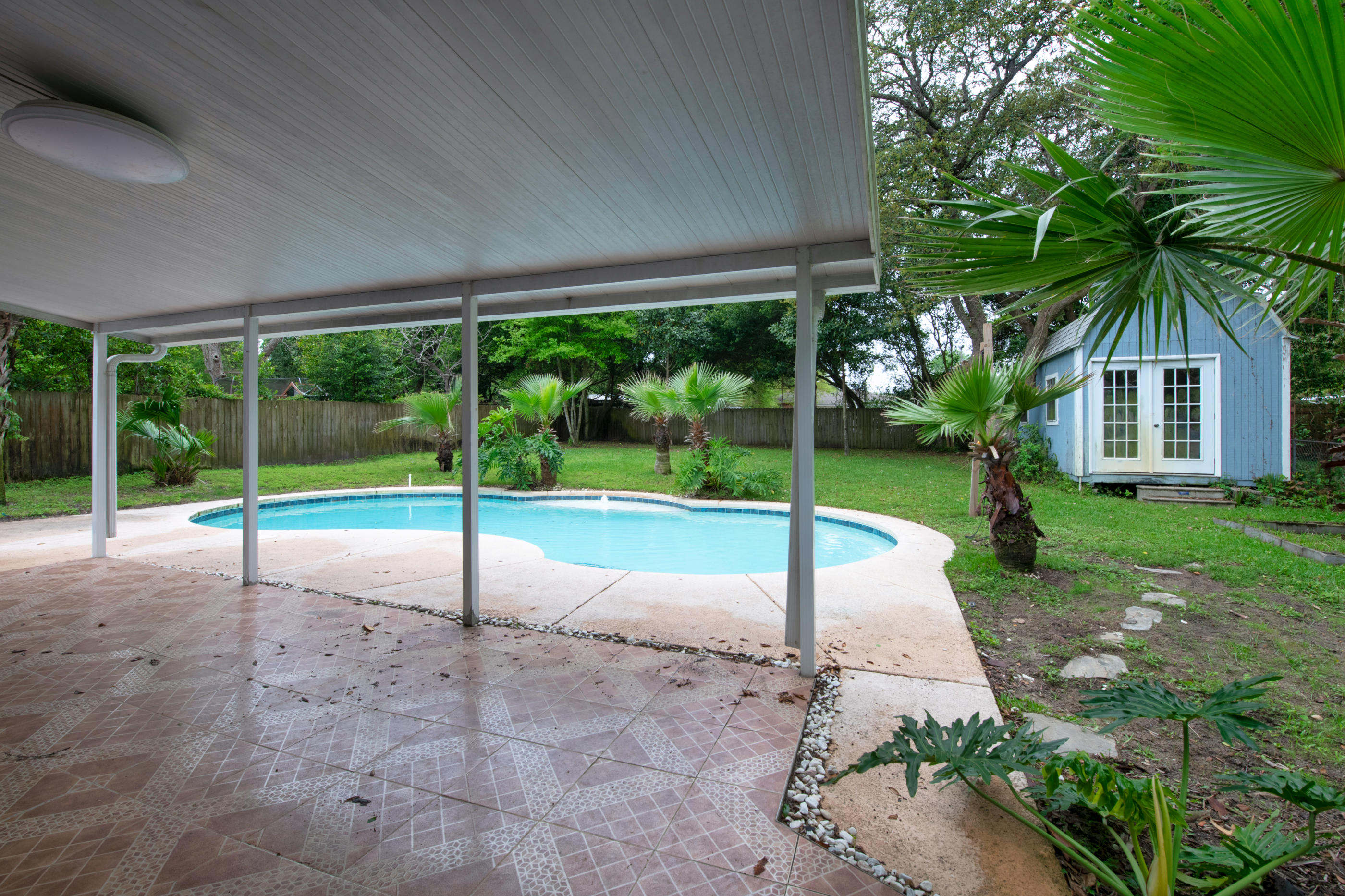 GARNIERS BEACH - Residential