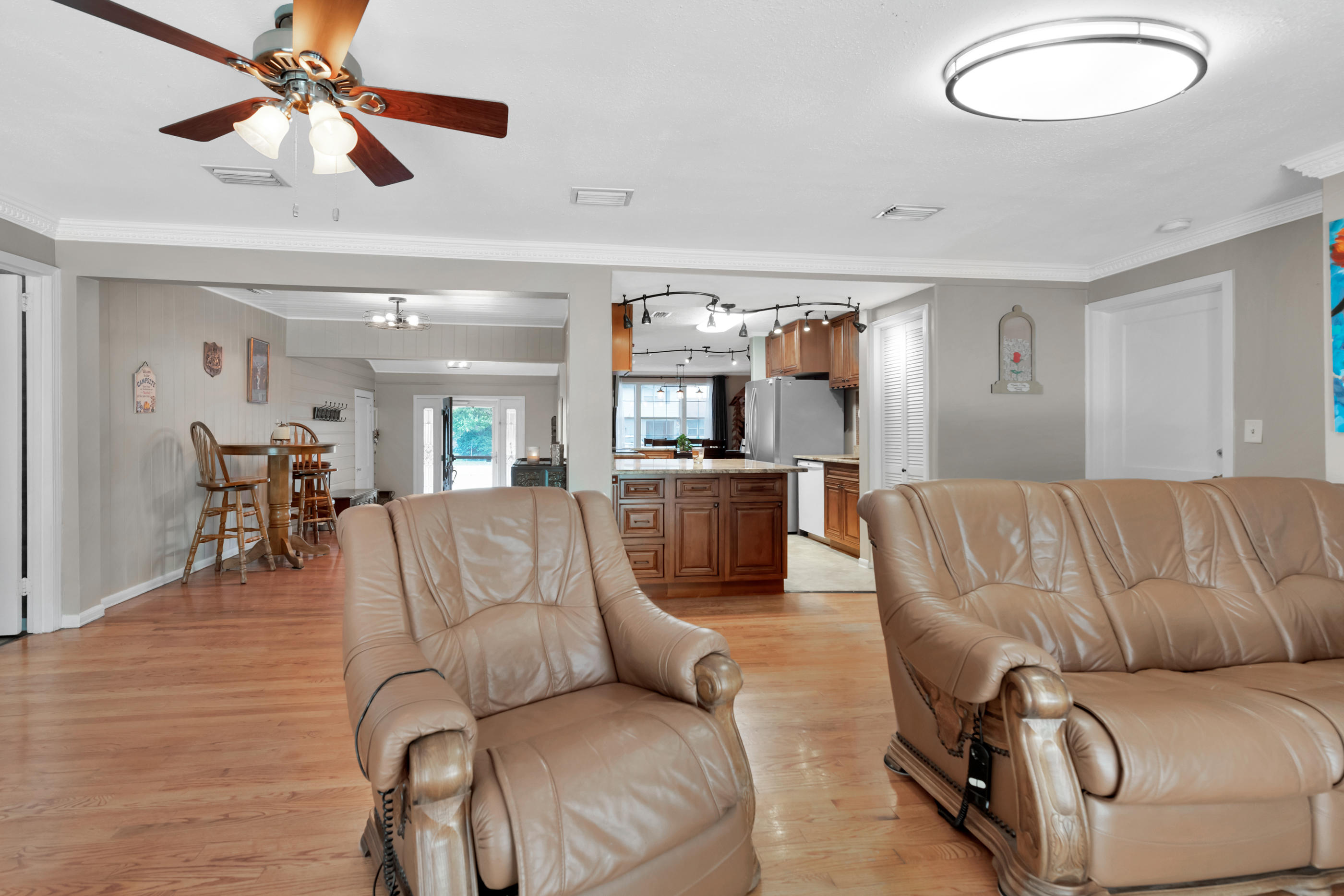 GARNIERS BEACH - Residential