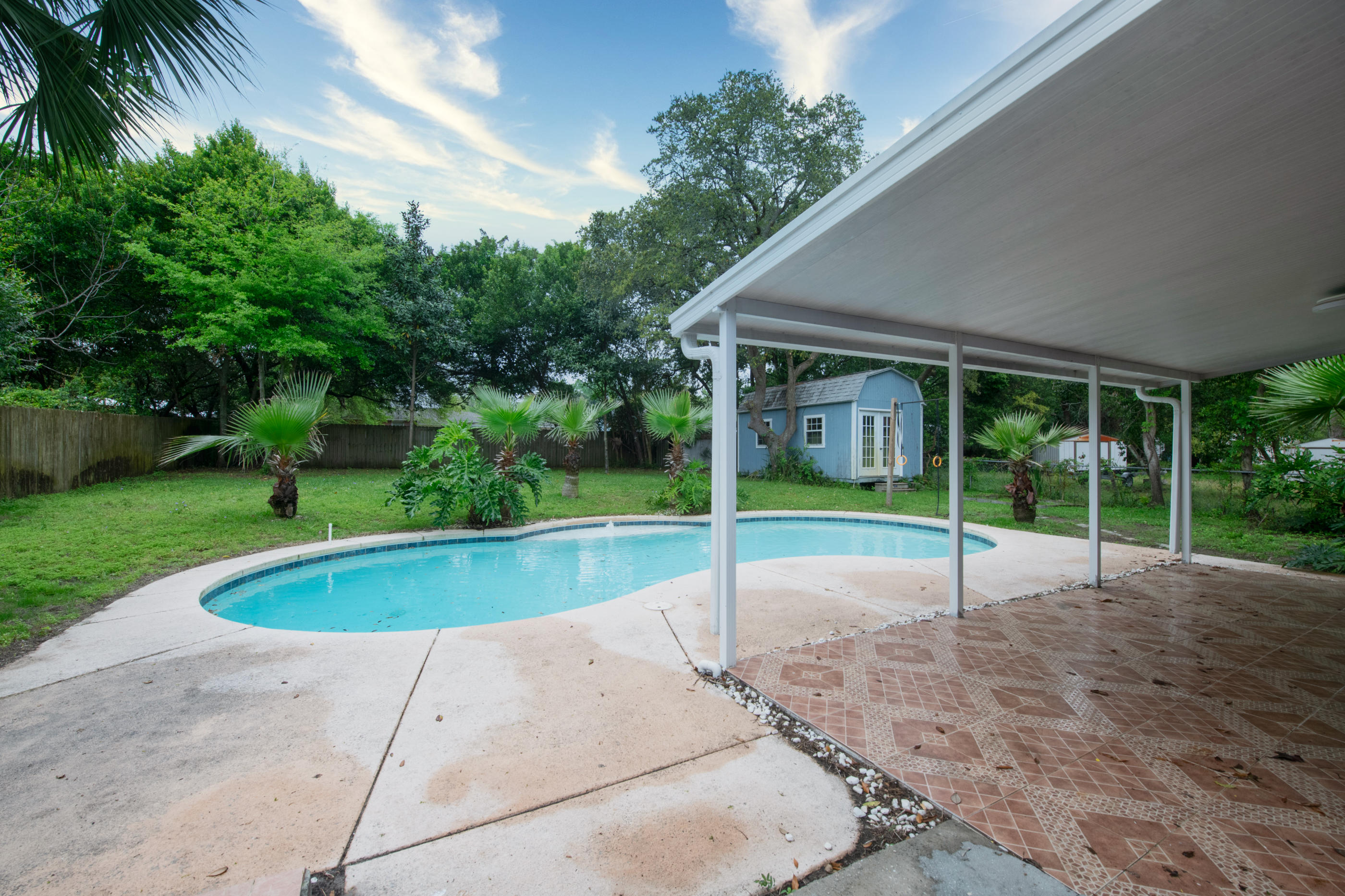 GARNIERS BEACH - Residential