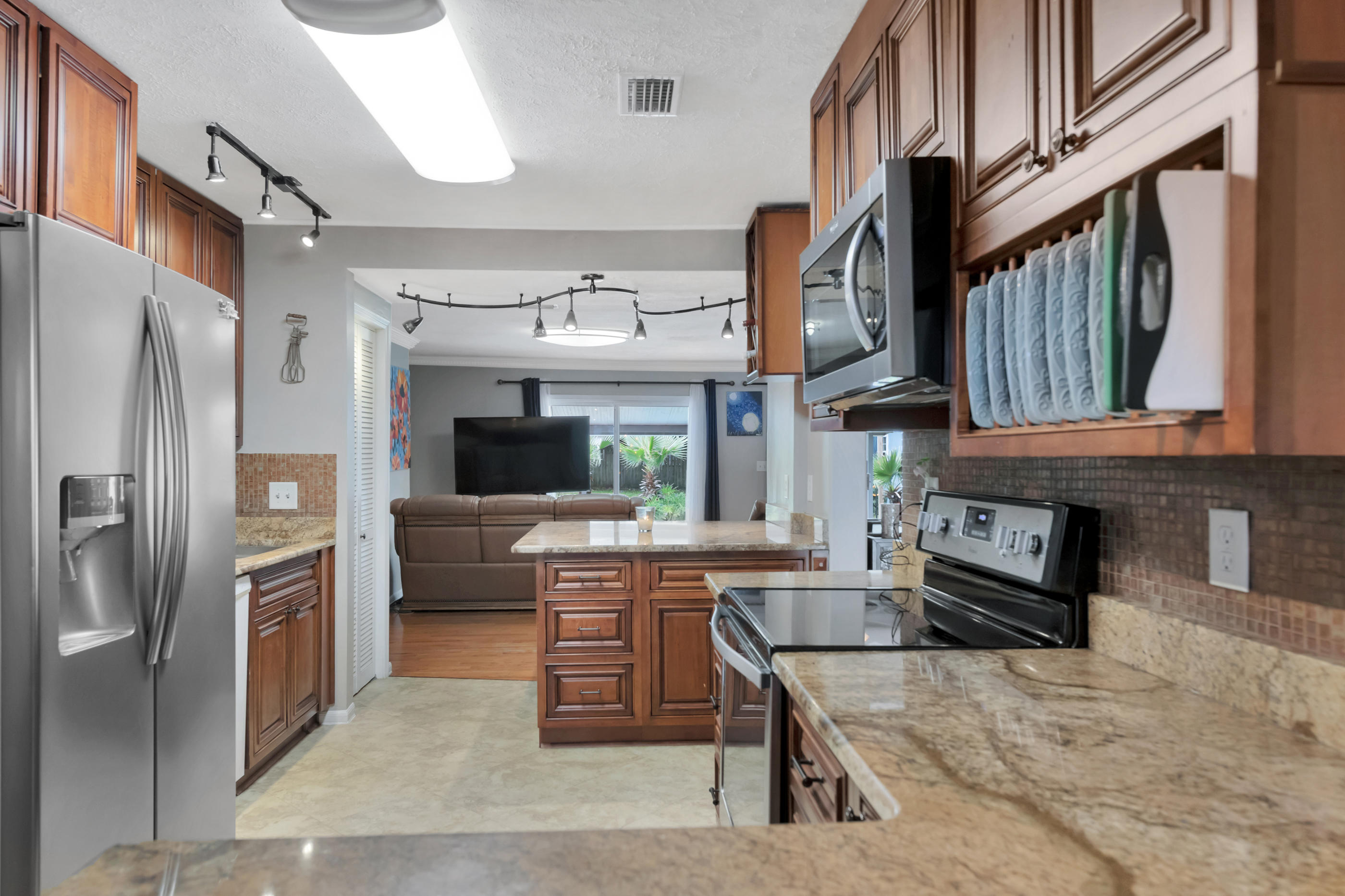 GARNIERS BEACH - Residential