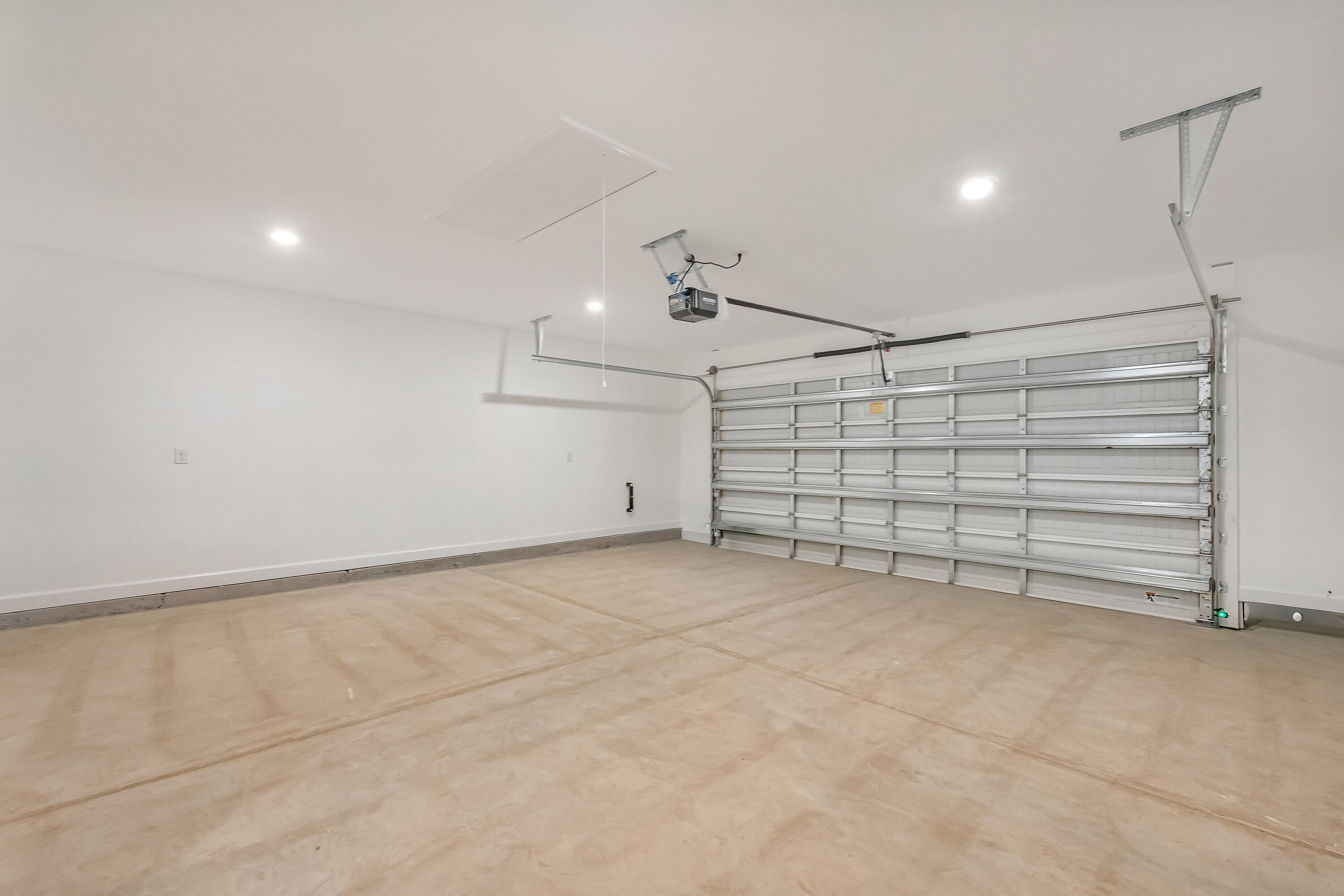 SOUTHERN CHARM - Residential