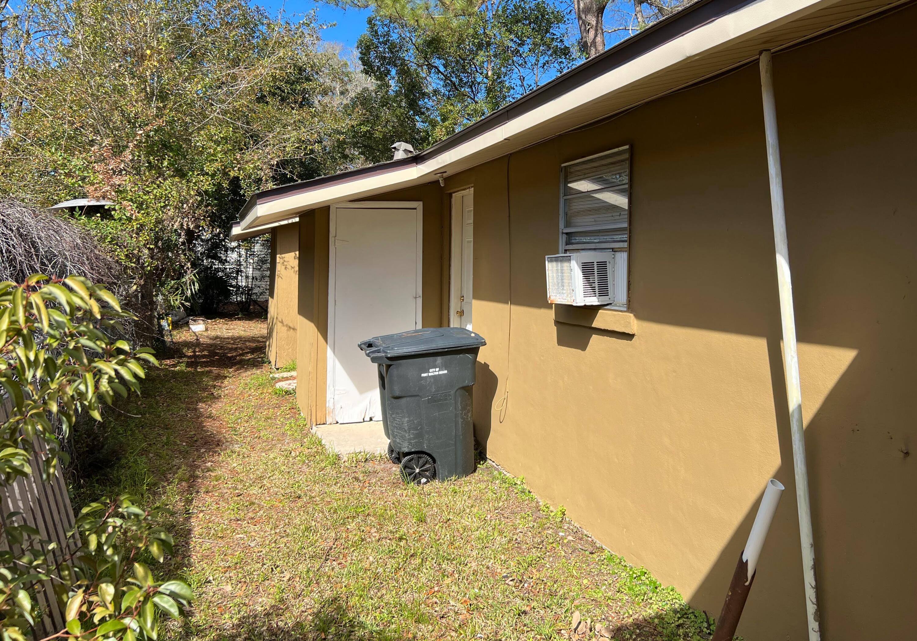 NORTH HILL GARDENS 1ST ADDN - Residential