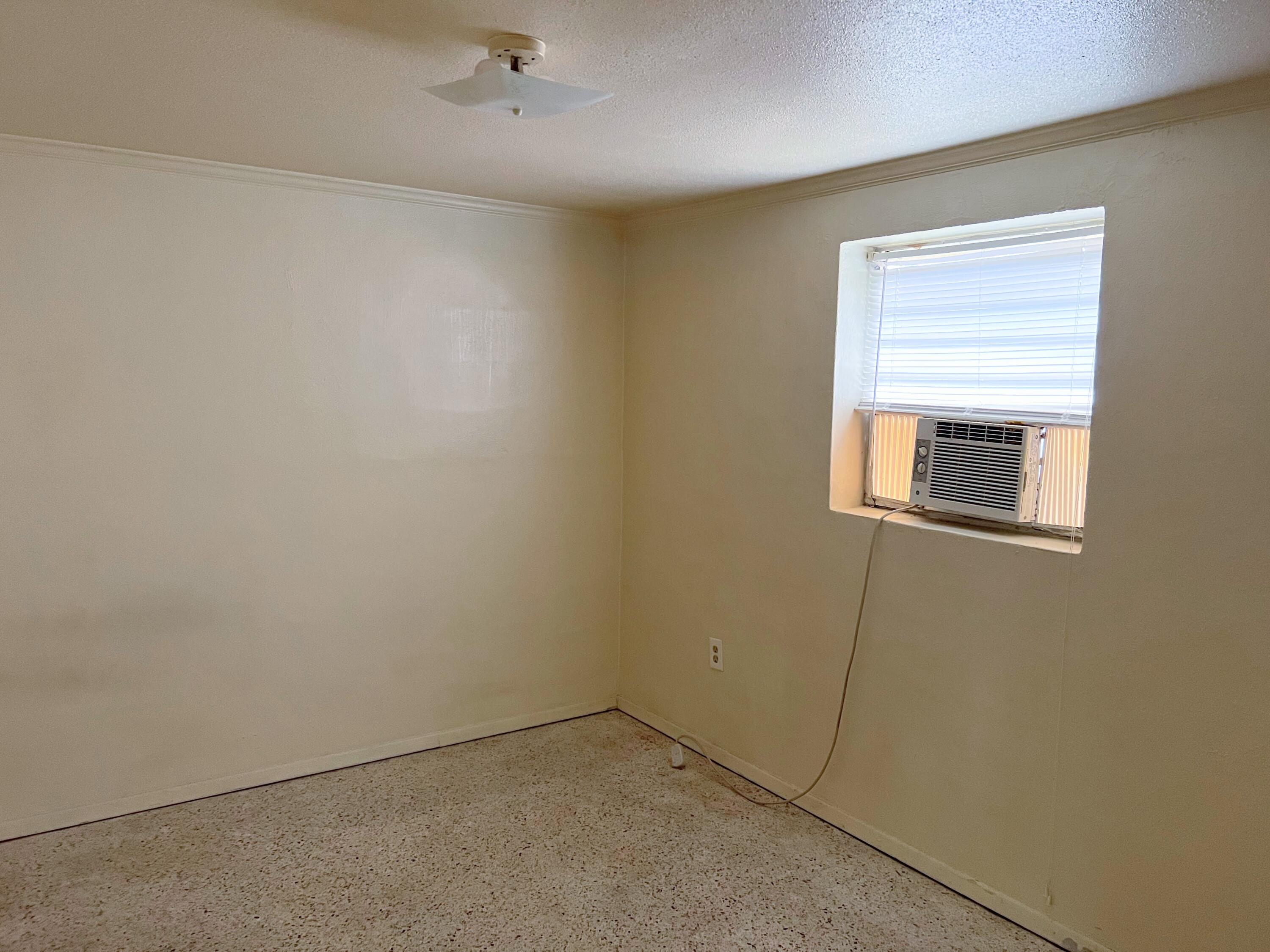 NORTH HILL GARDENS 1ST ADDN - Residential