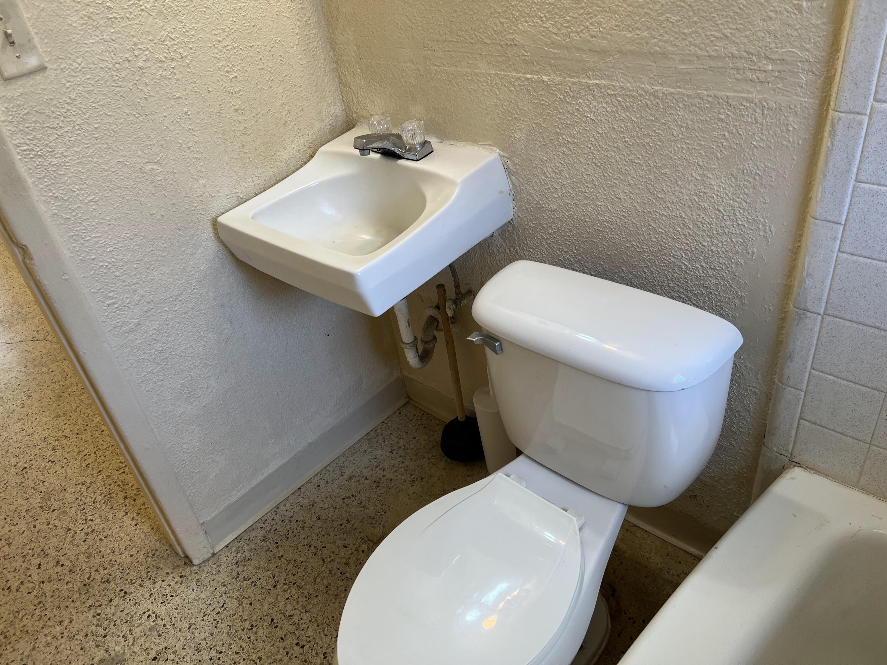 NORTH HILL GARDENS 1ST ADDN - Residential