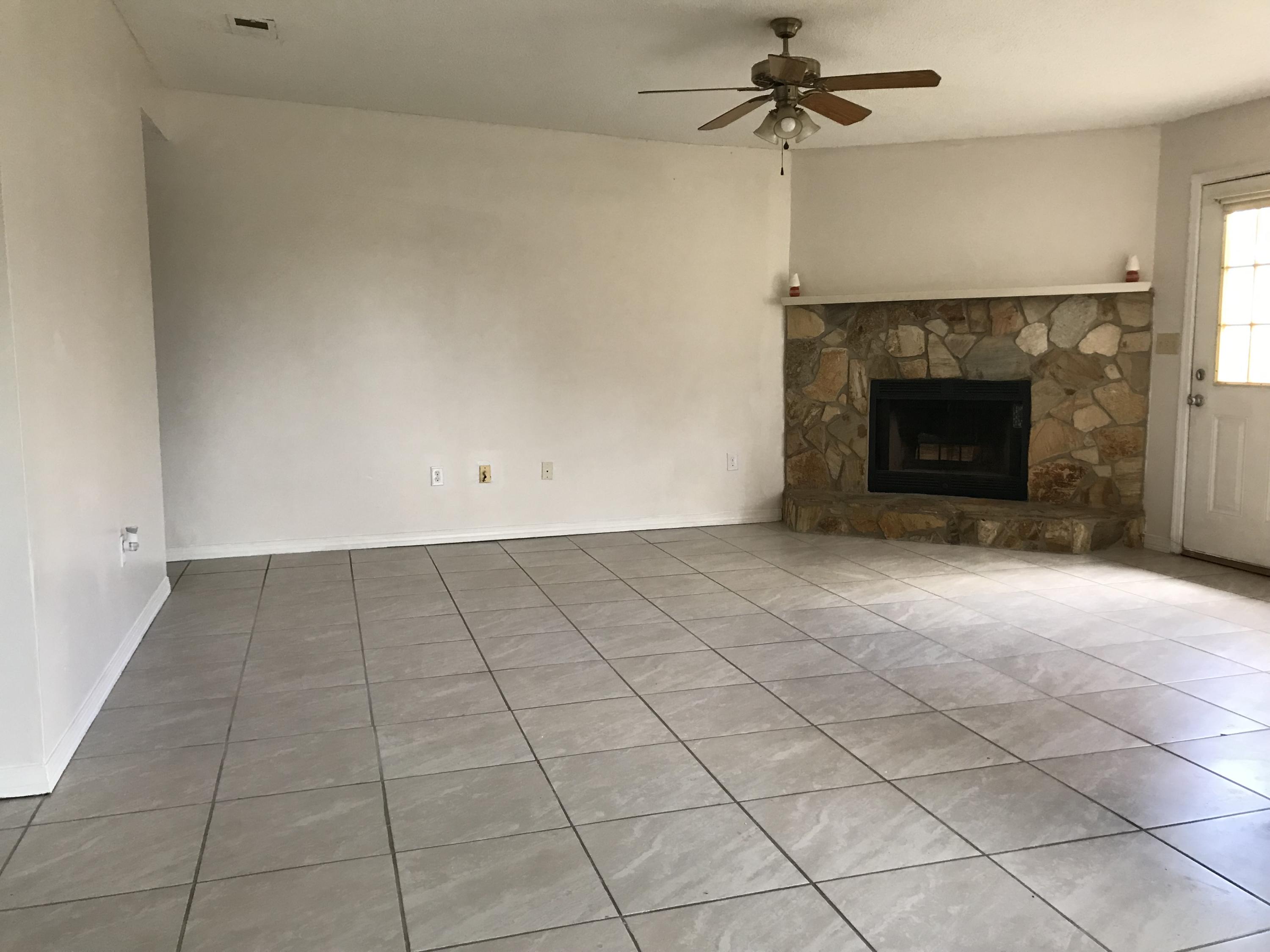 SOUTHWAY ESTATES 2ND ADDN - Residential Lease