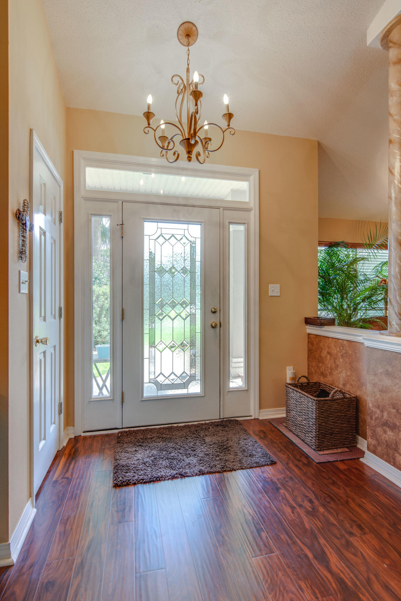 BISCAYNE POINTE - Residential