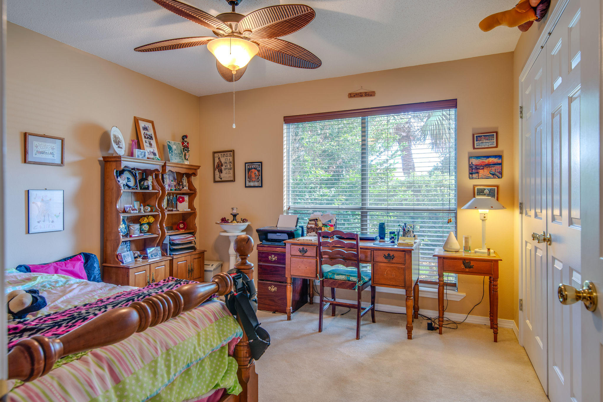 BISCAYNE POINTE - Residential