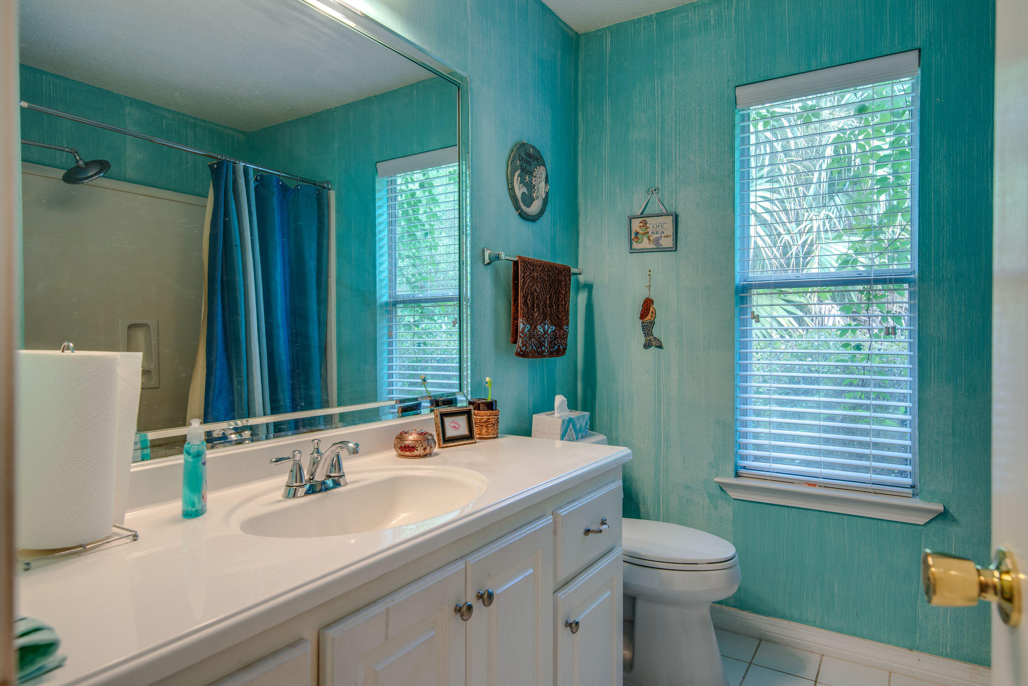 BISCAYNE POINTE - Residential