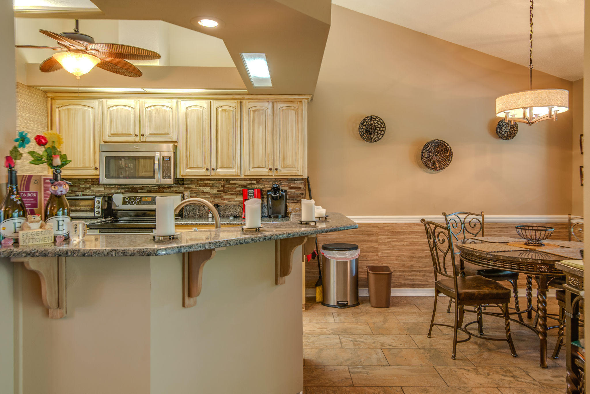 BISCAYNE POINTE - Residential