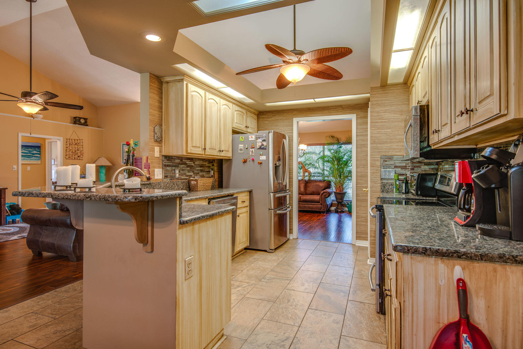 BISCAYNE POINTE - Residential