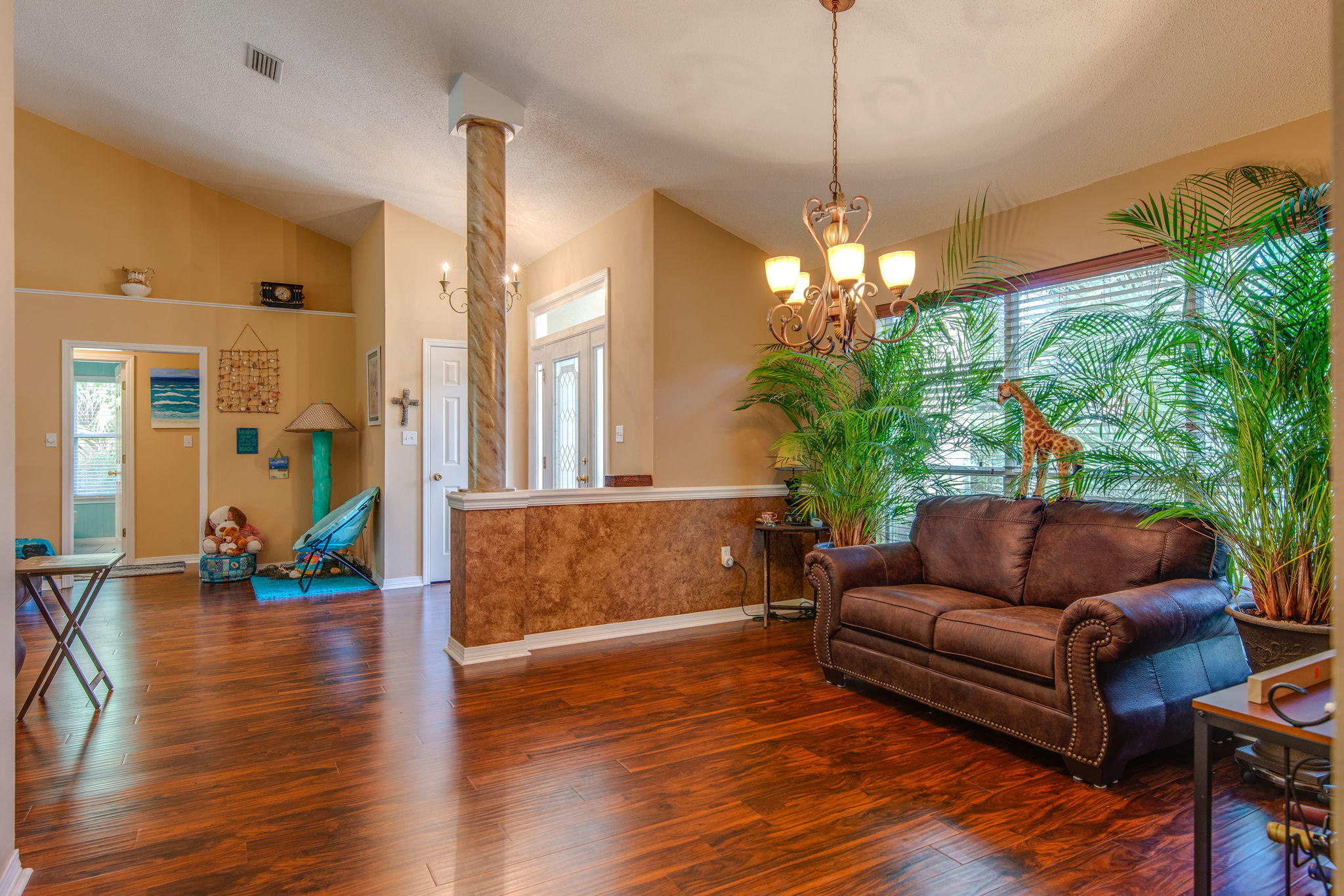 BISCAYNE POINTE - Residential