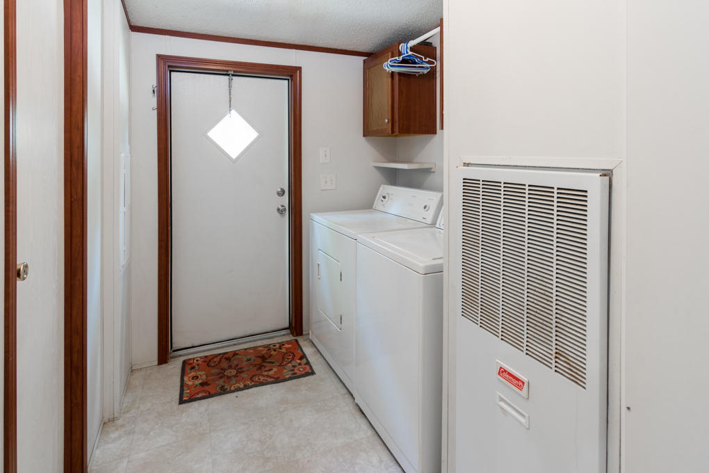 Along the Florida/Alabama Line - Residential