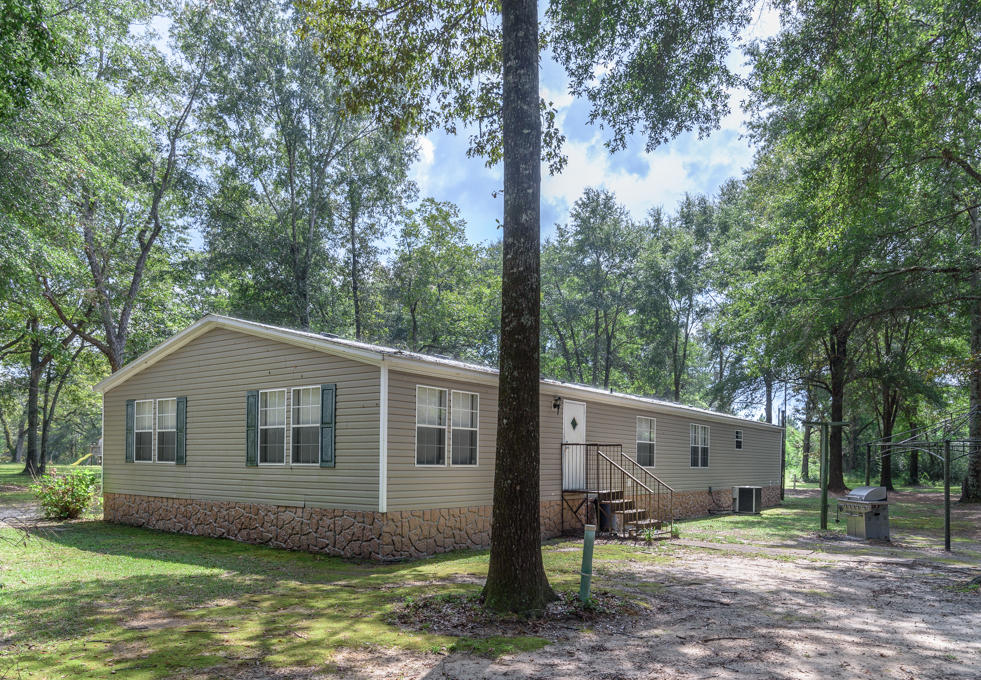 Along the Florida/Alabama Line - Residential