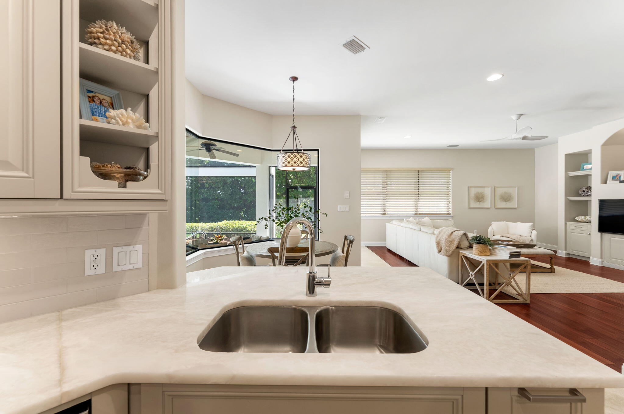 REGATTA BAY COMMODORE POINT - Residential