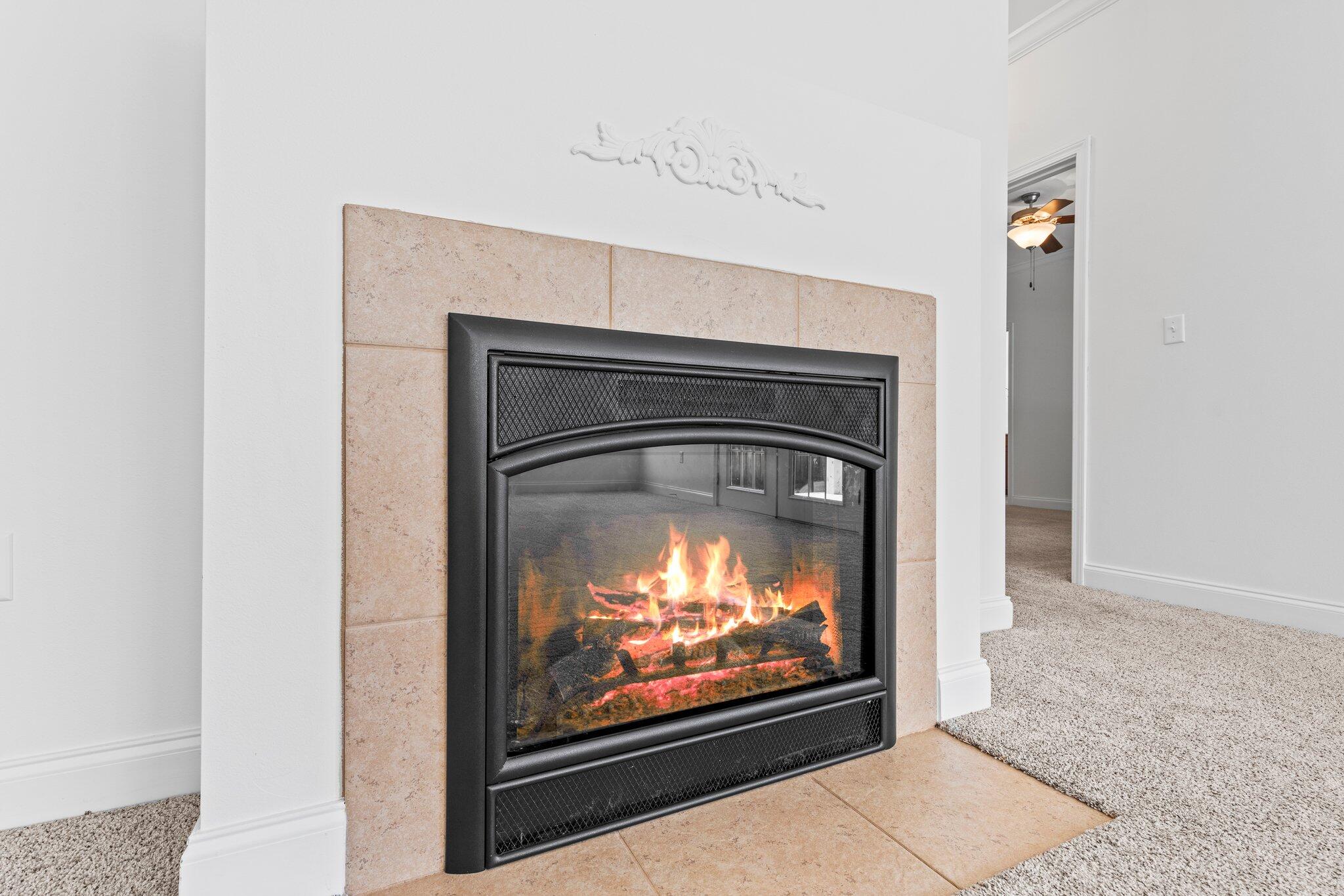 VALPARAISO PINECREST 6 - Residential Lease