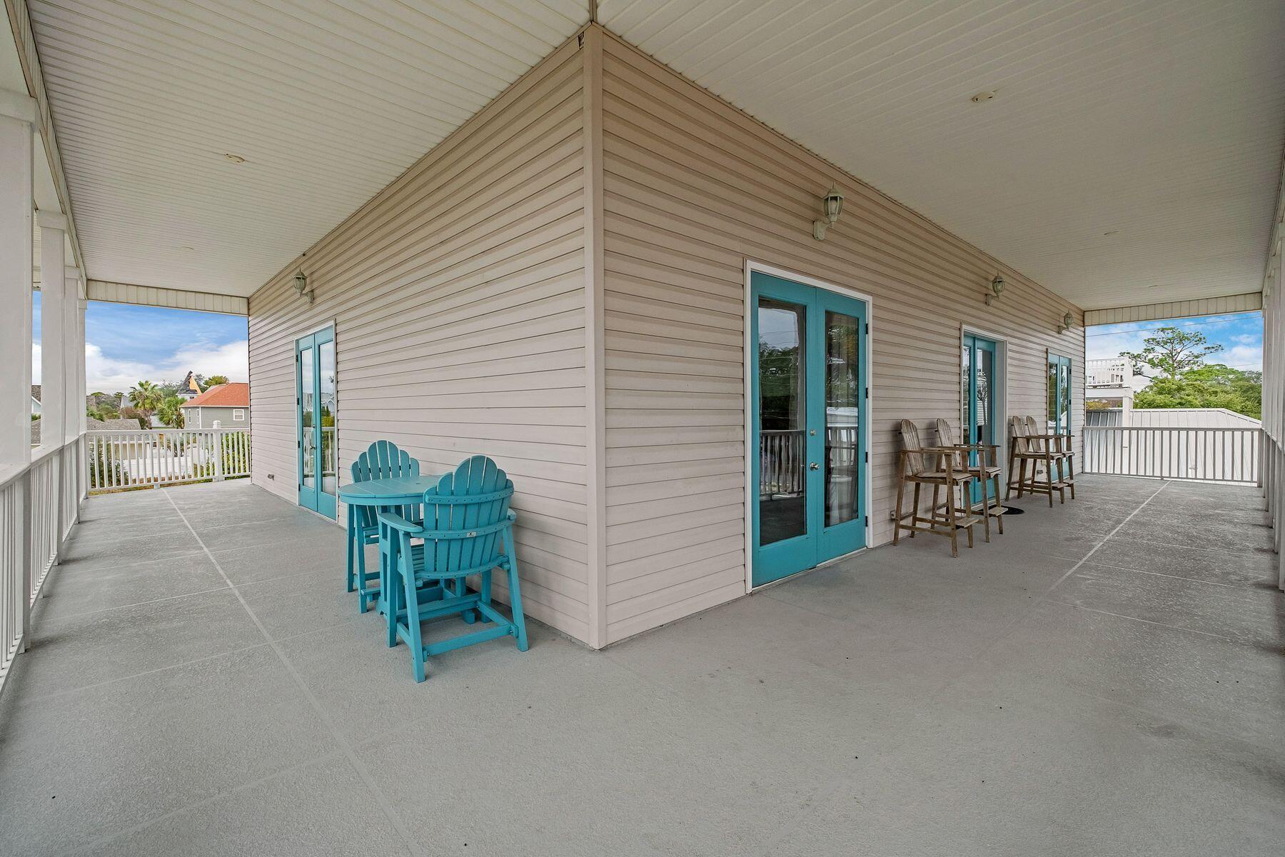 CRYSTAL BEACH - Residential