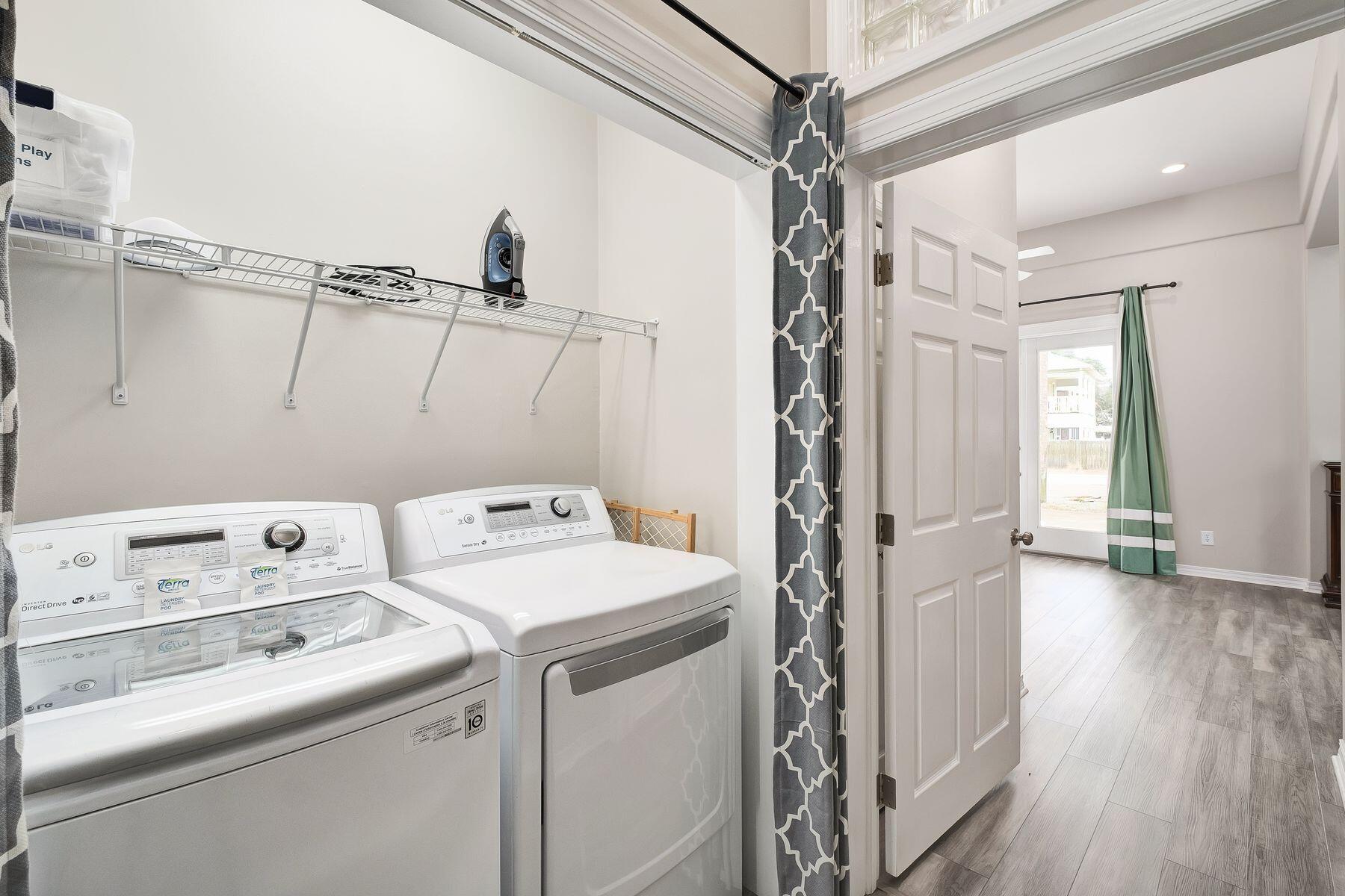 CRYSTAL BEACH - Residential