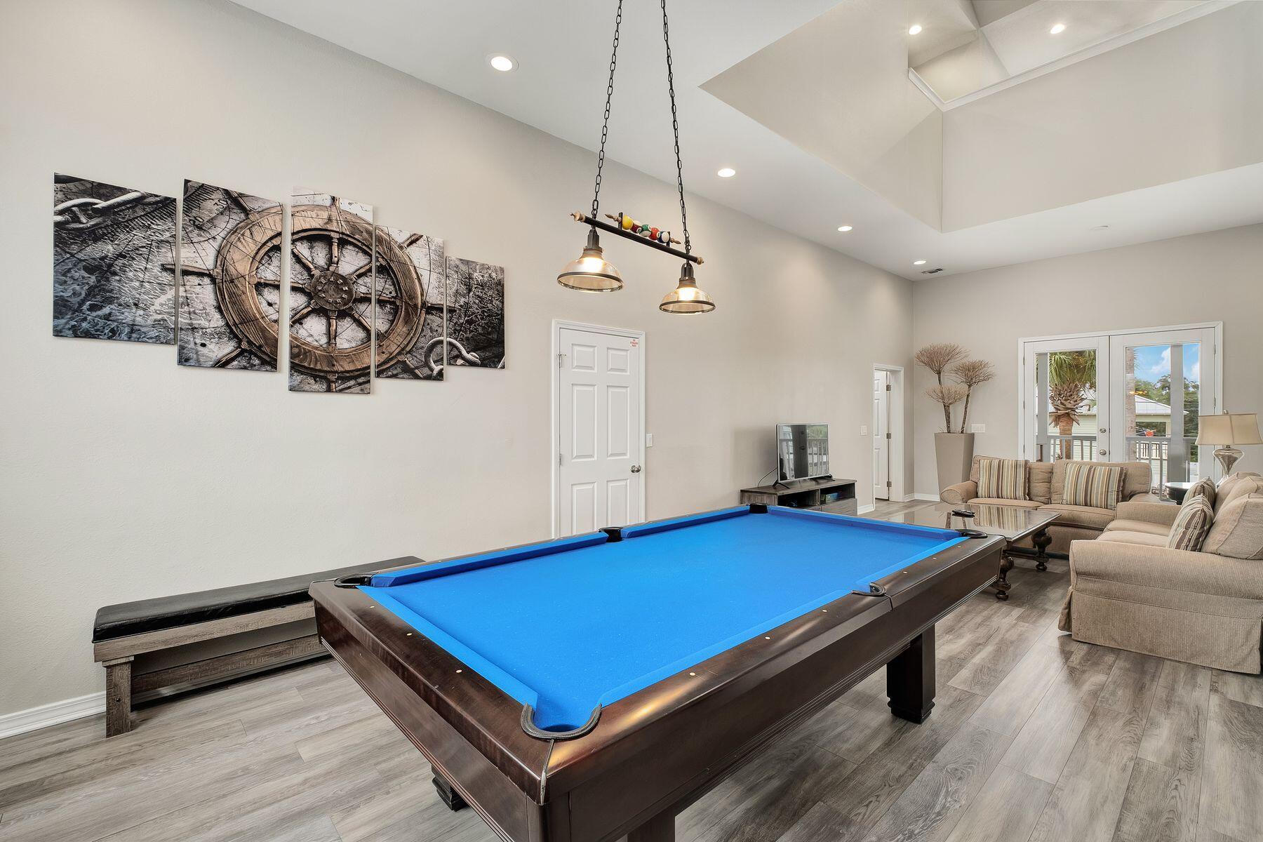 CRYSTAL BEACH - Residential