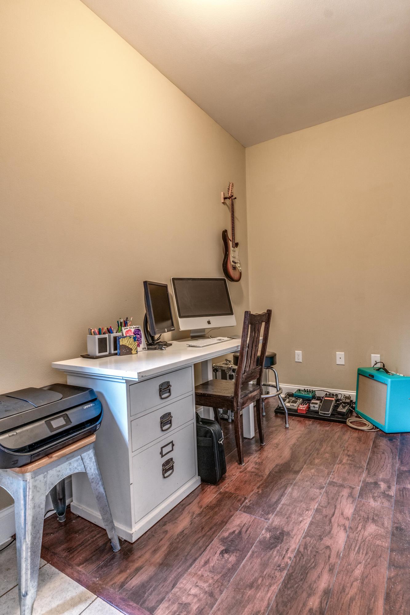 AA HOWELL S/D - Residential