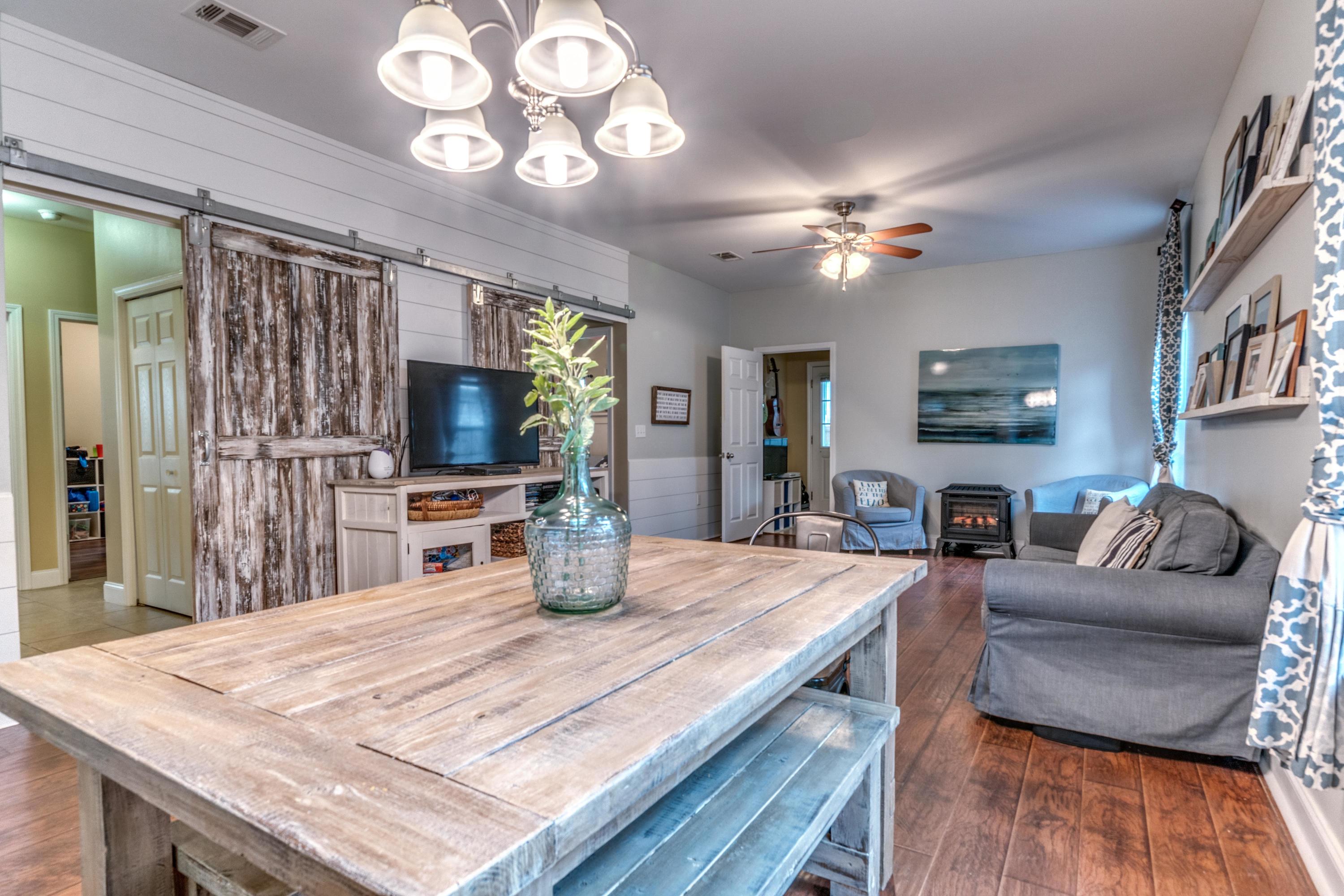 AA HOWELL S/D - Residential