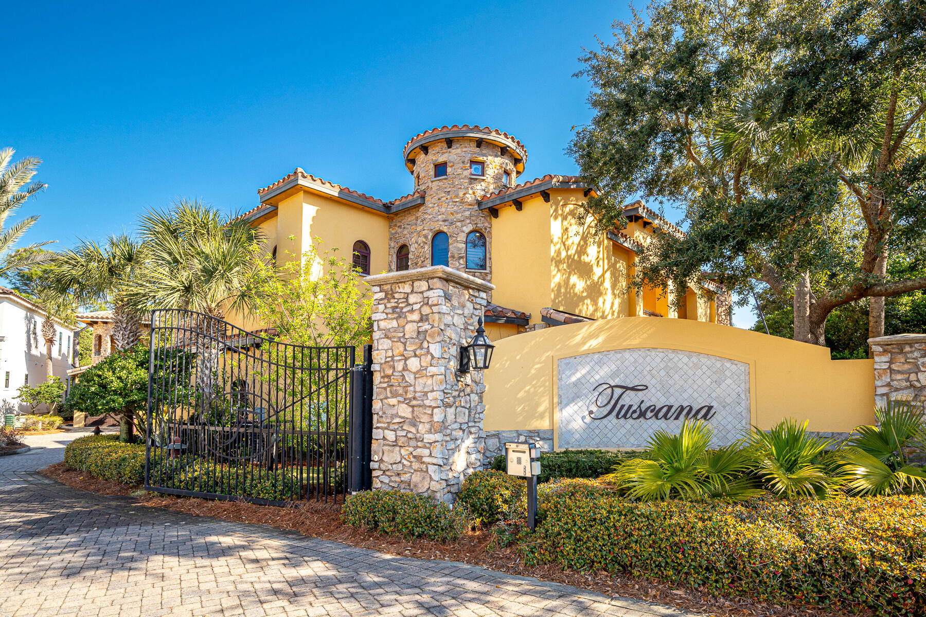 TUSCANA - Residential