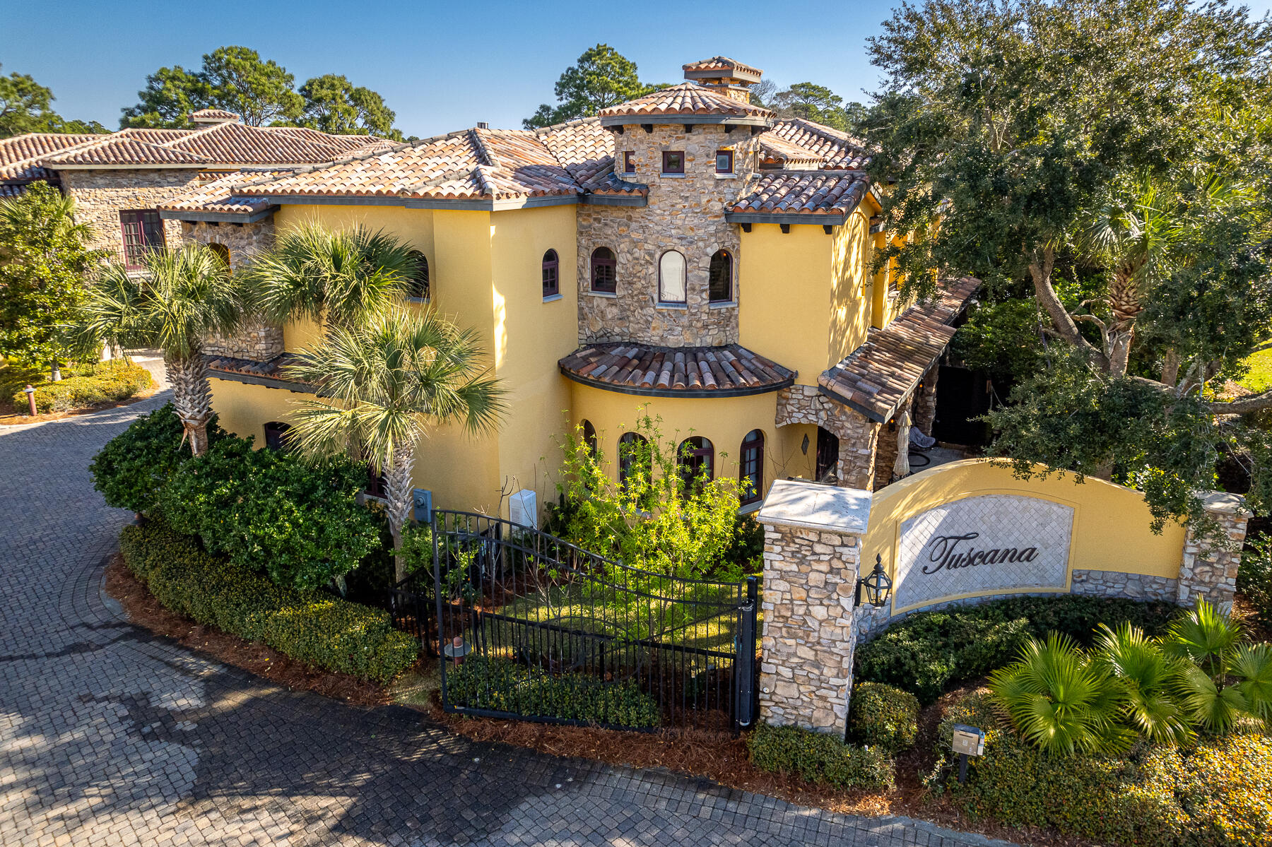 TUSCANA - Residential