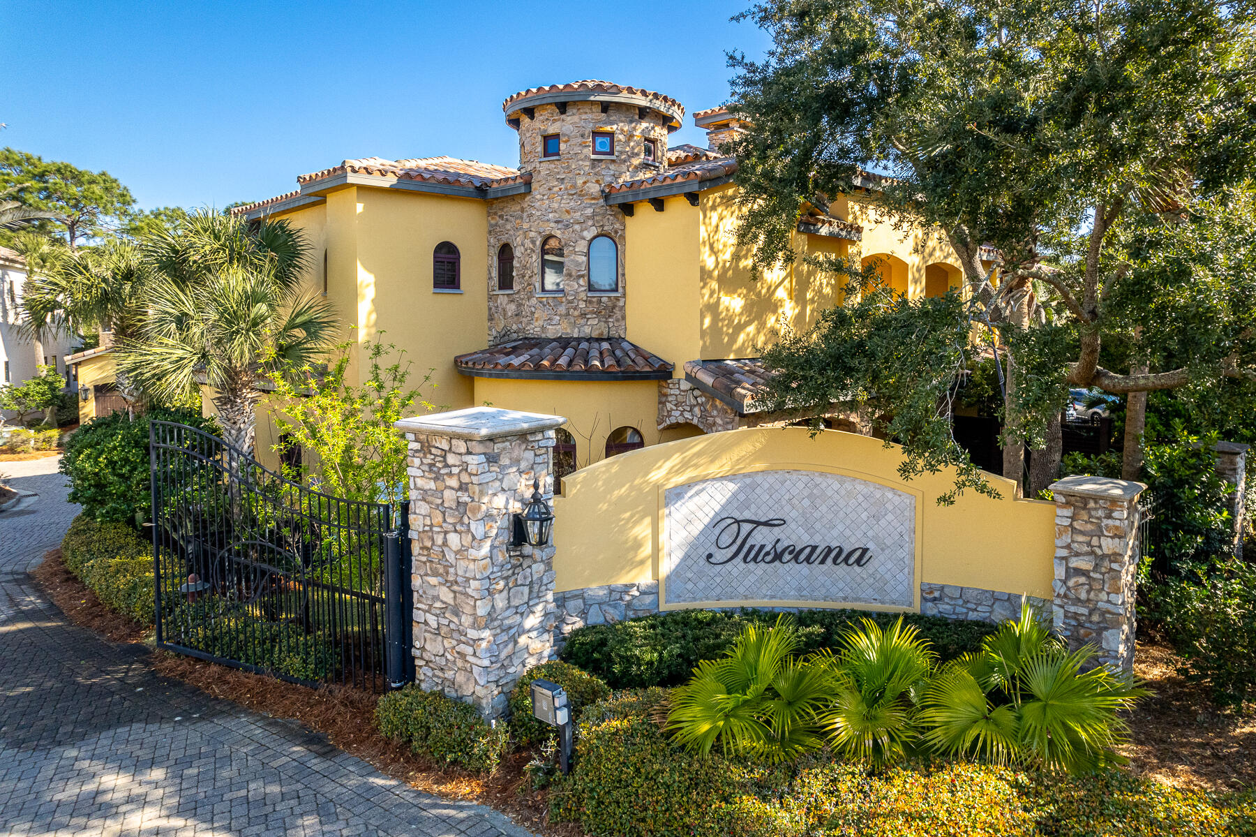 TUSCANA - Residential