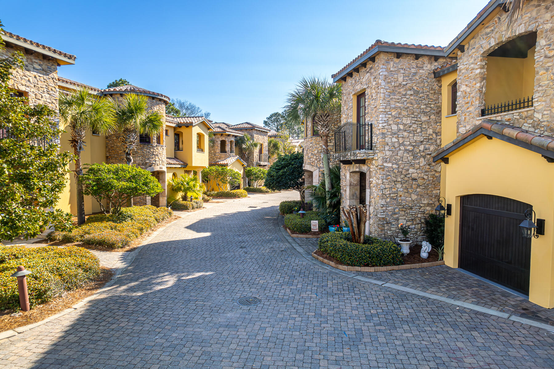 TUSCANA - Residential