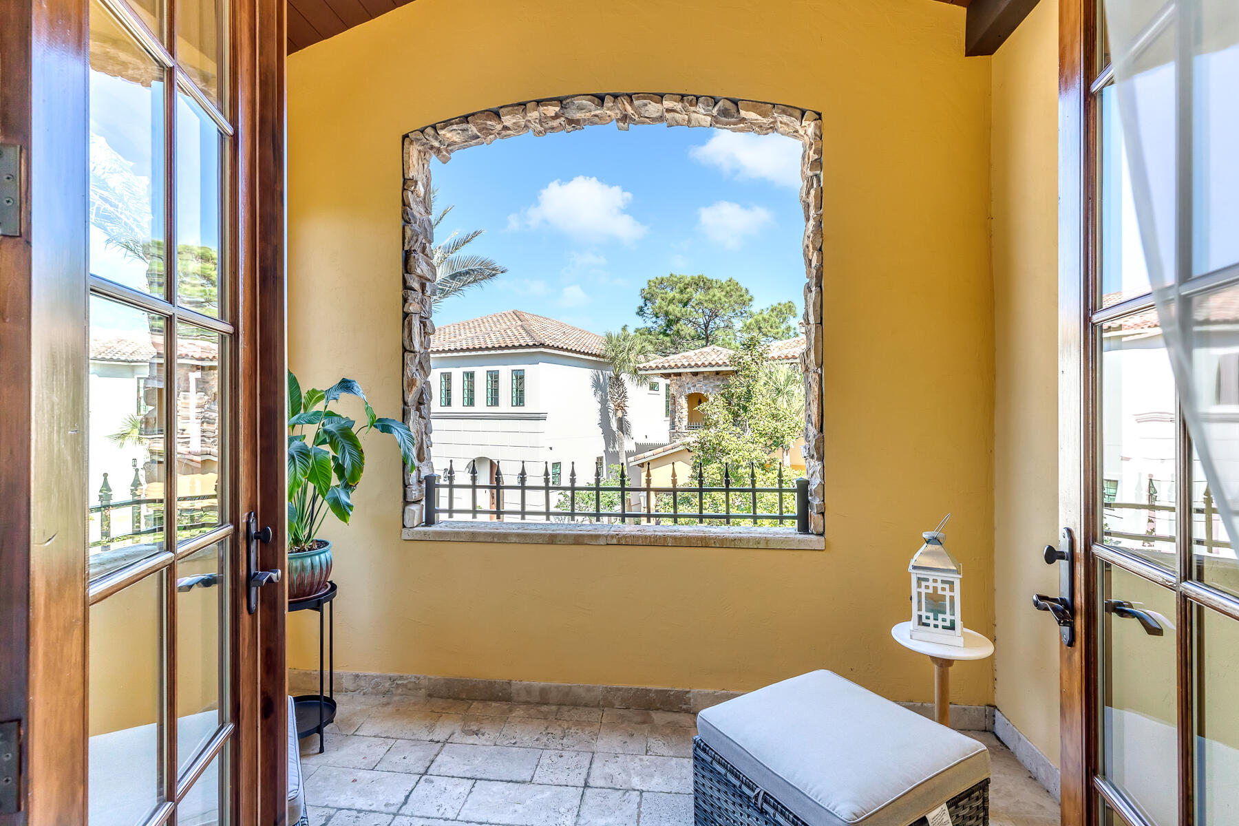 TUSCANA - Residential