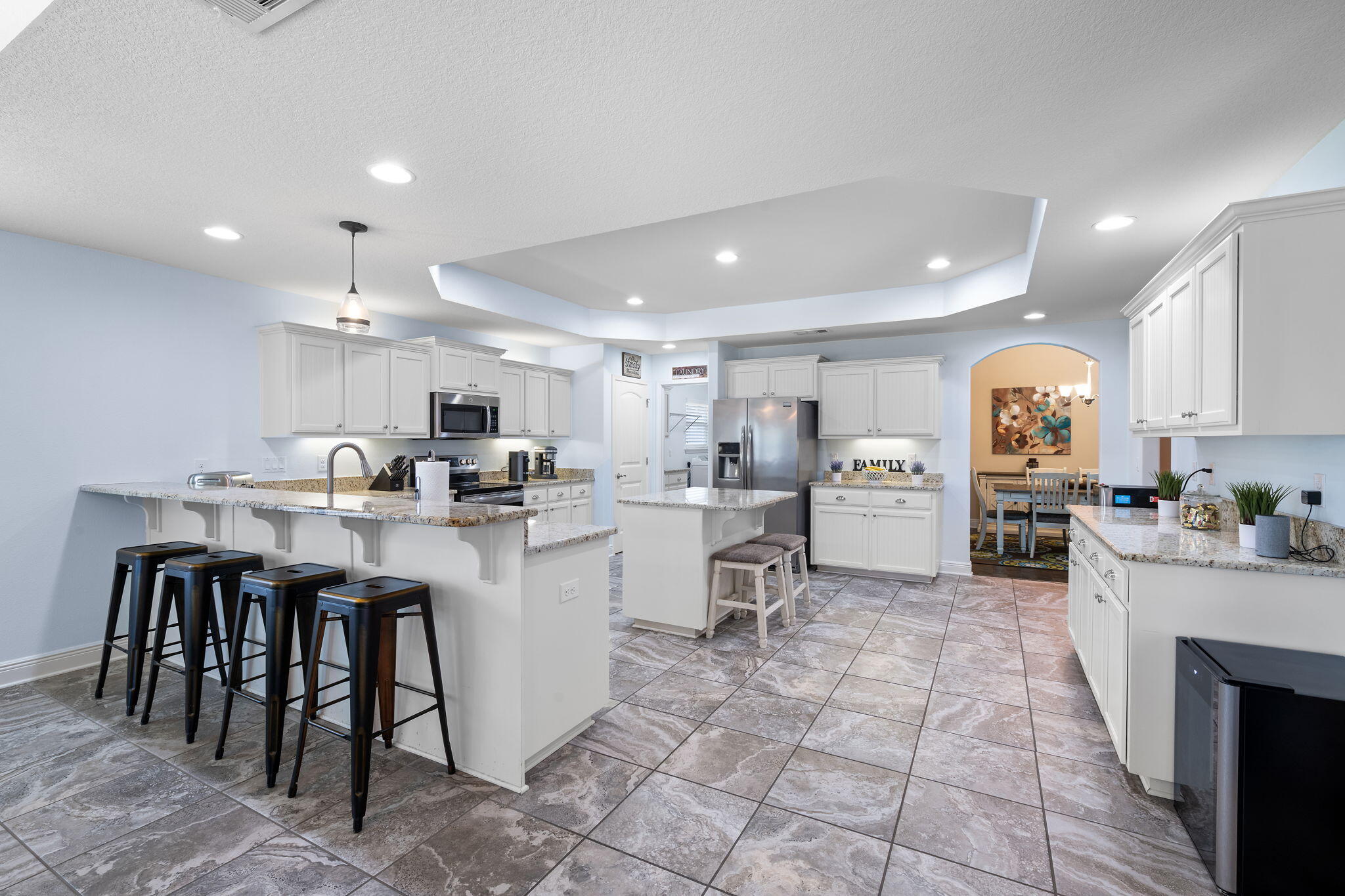HOLLEY BY THE SEA - Residential