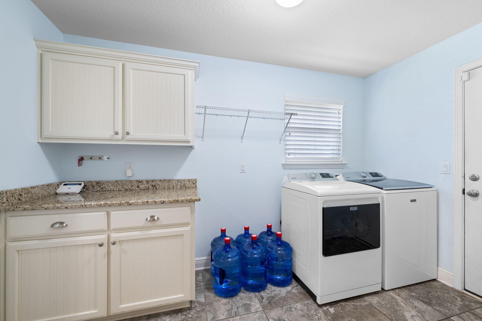 HOLLEY BY THE SEA - Residential