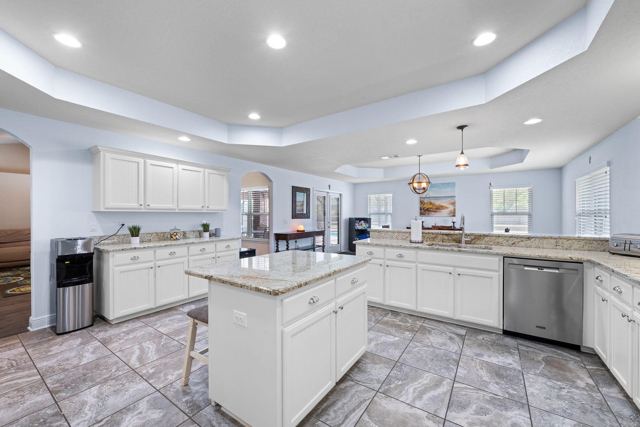 HOLLEY BY THE SEA - Residential