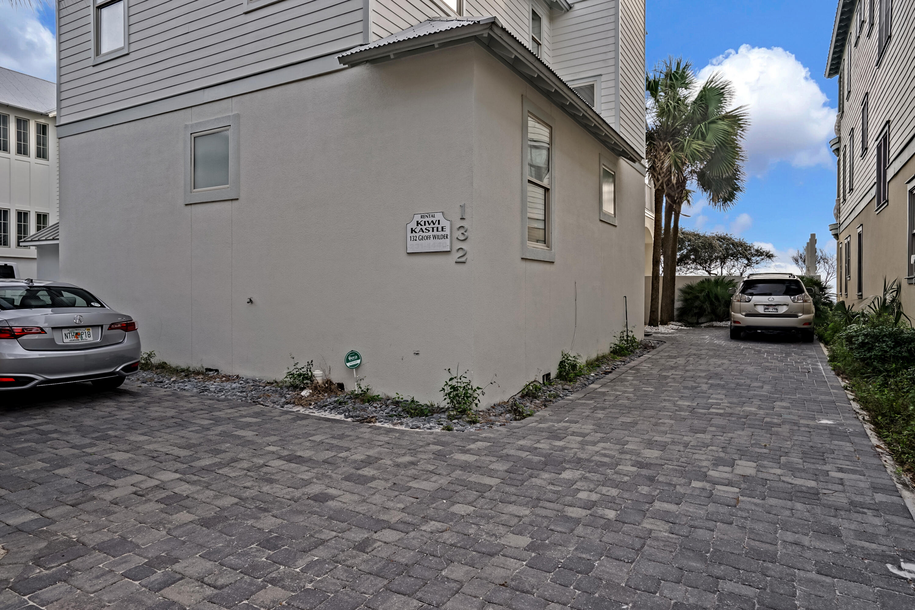 WATER'S EDGE - Residential