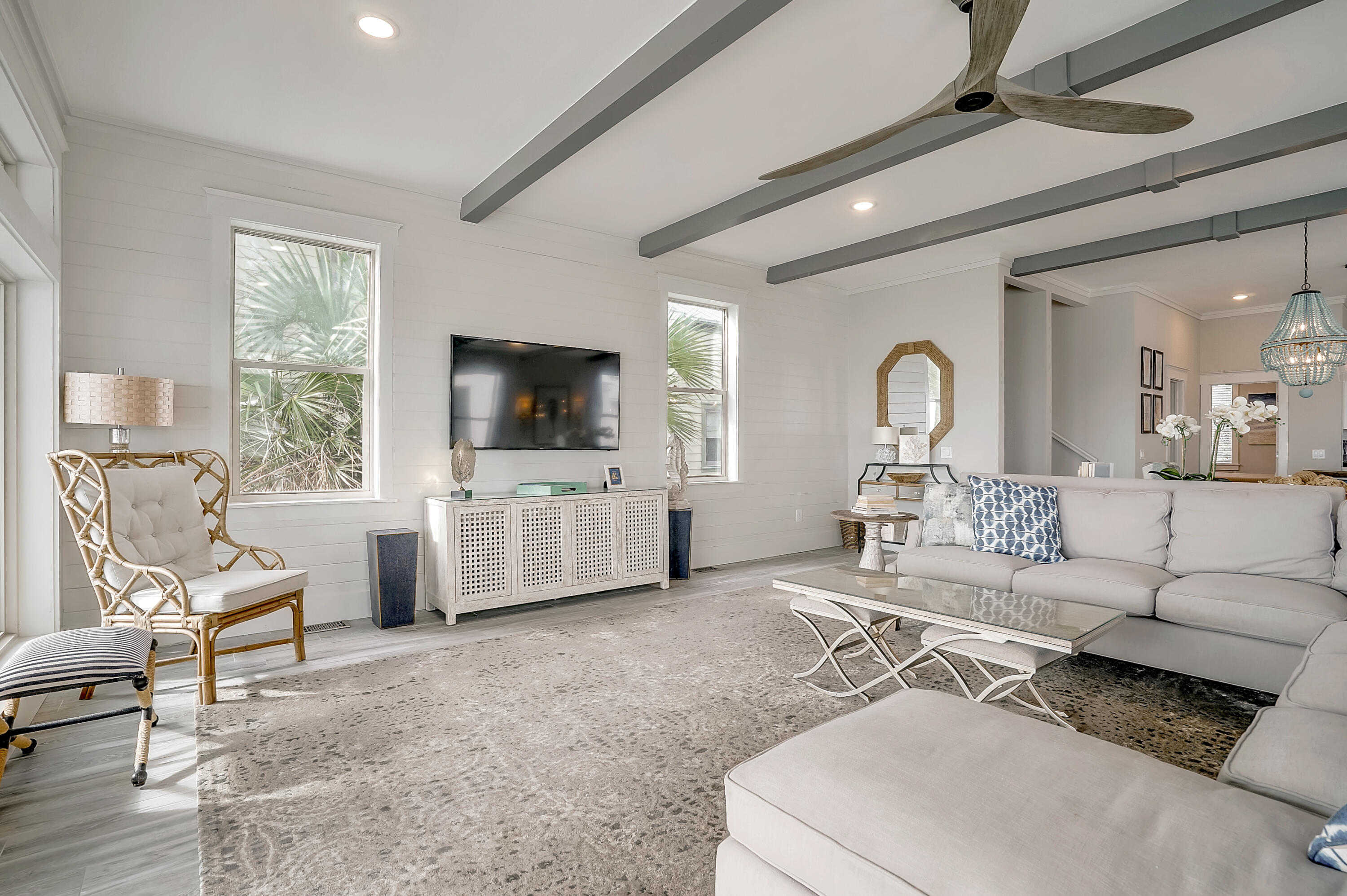 WATER'S EDGE - Residential
