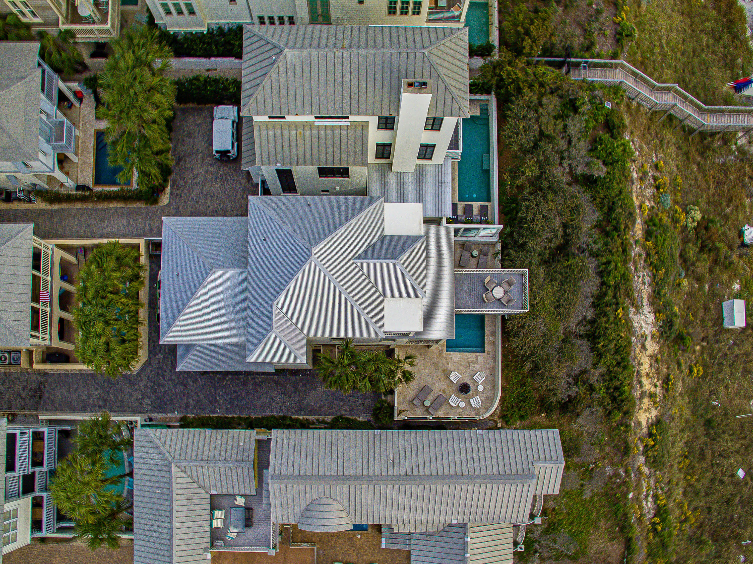 WATER'S EDGE - Residential