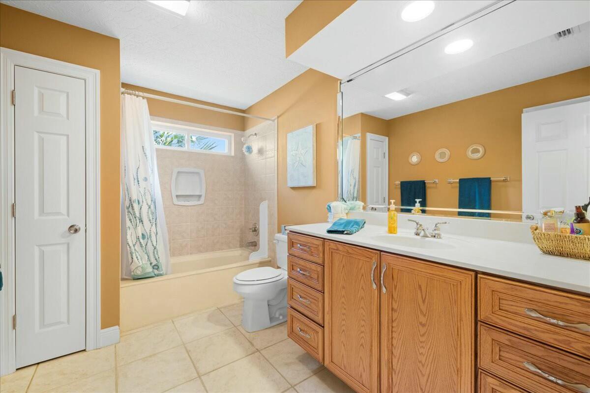 Pelican Bay - Residential