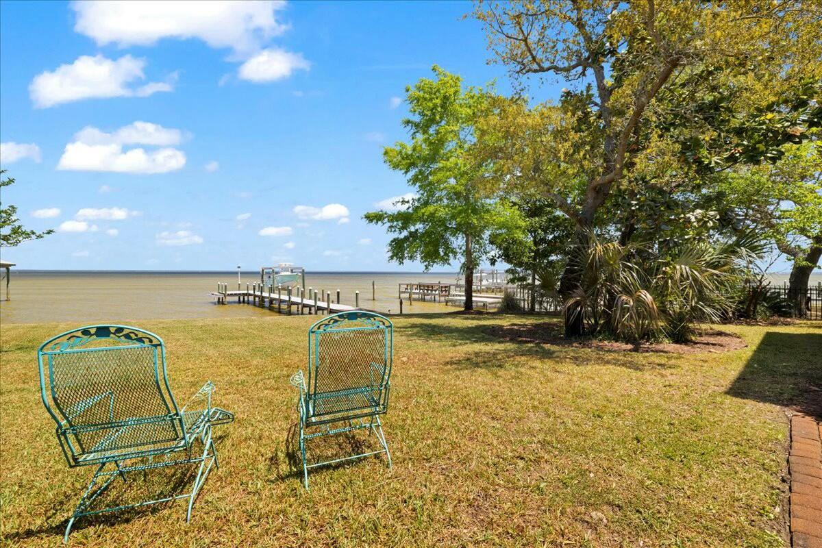 Pelican Bay - Residential