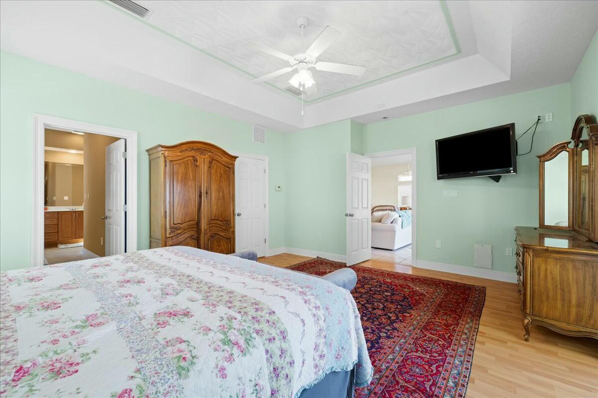 Pelican Bay - Residential