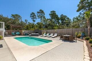 GULF PINES - Residential