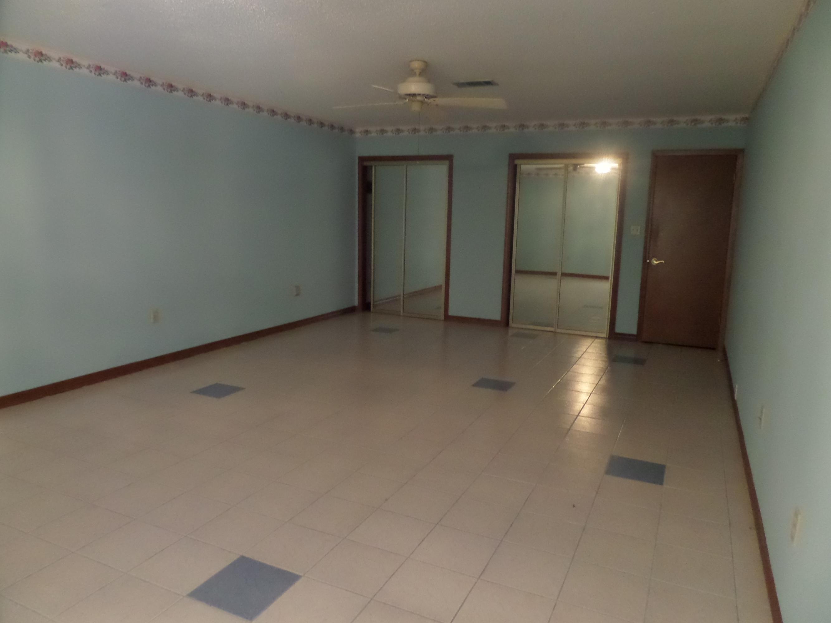 LES CHATEAU - Residential