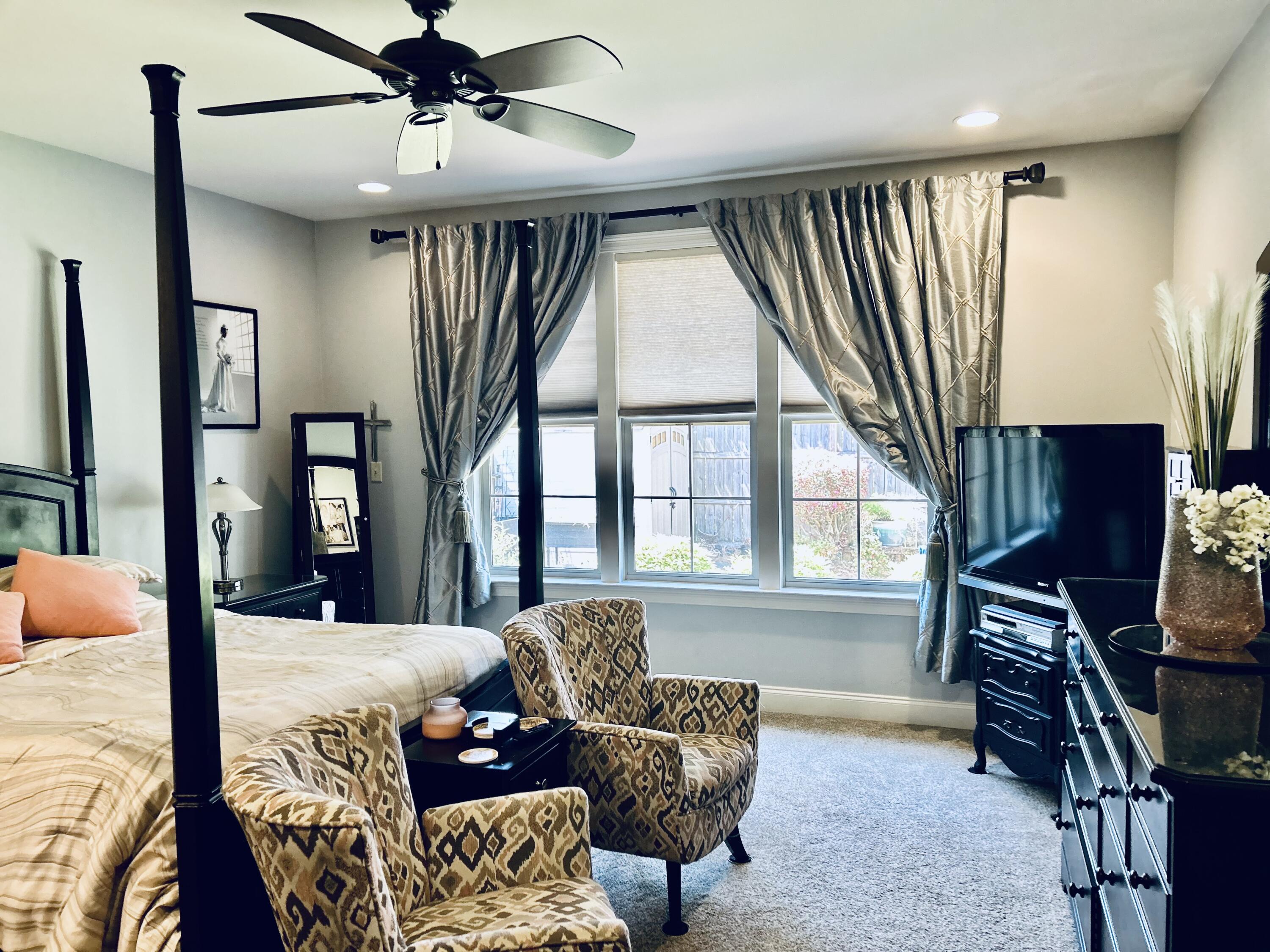 THE STABLES AT ROCKY BAYOU - Residential