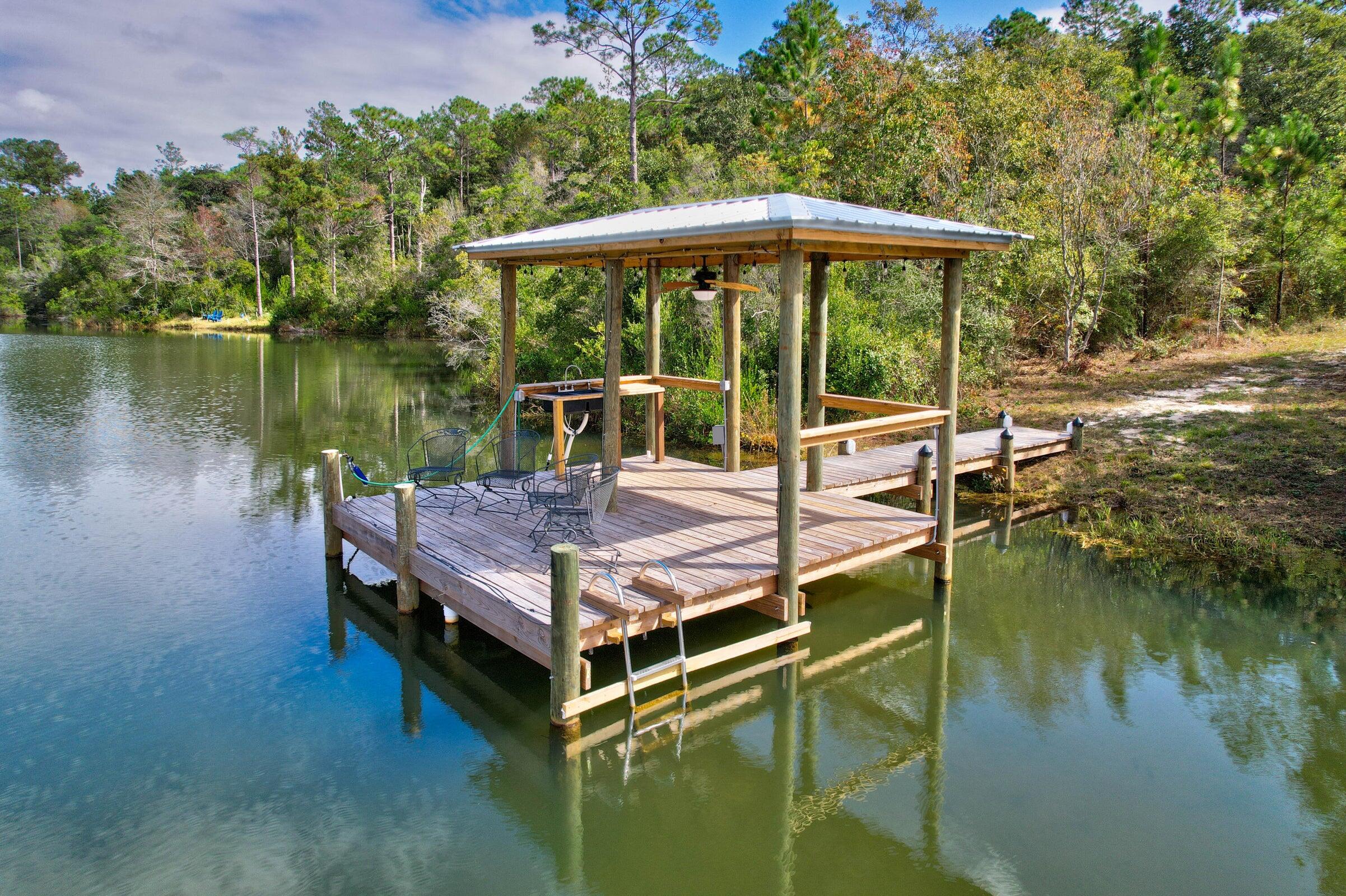 KENNEDY LAKE (UNRECORDED) - Residential