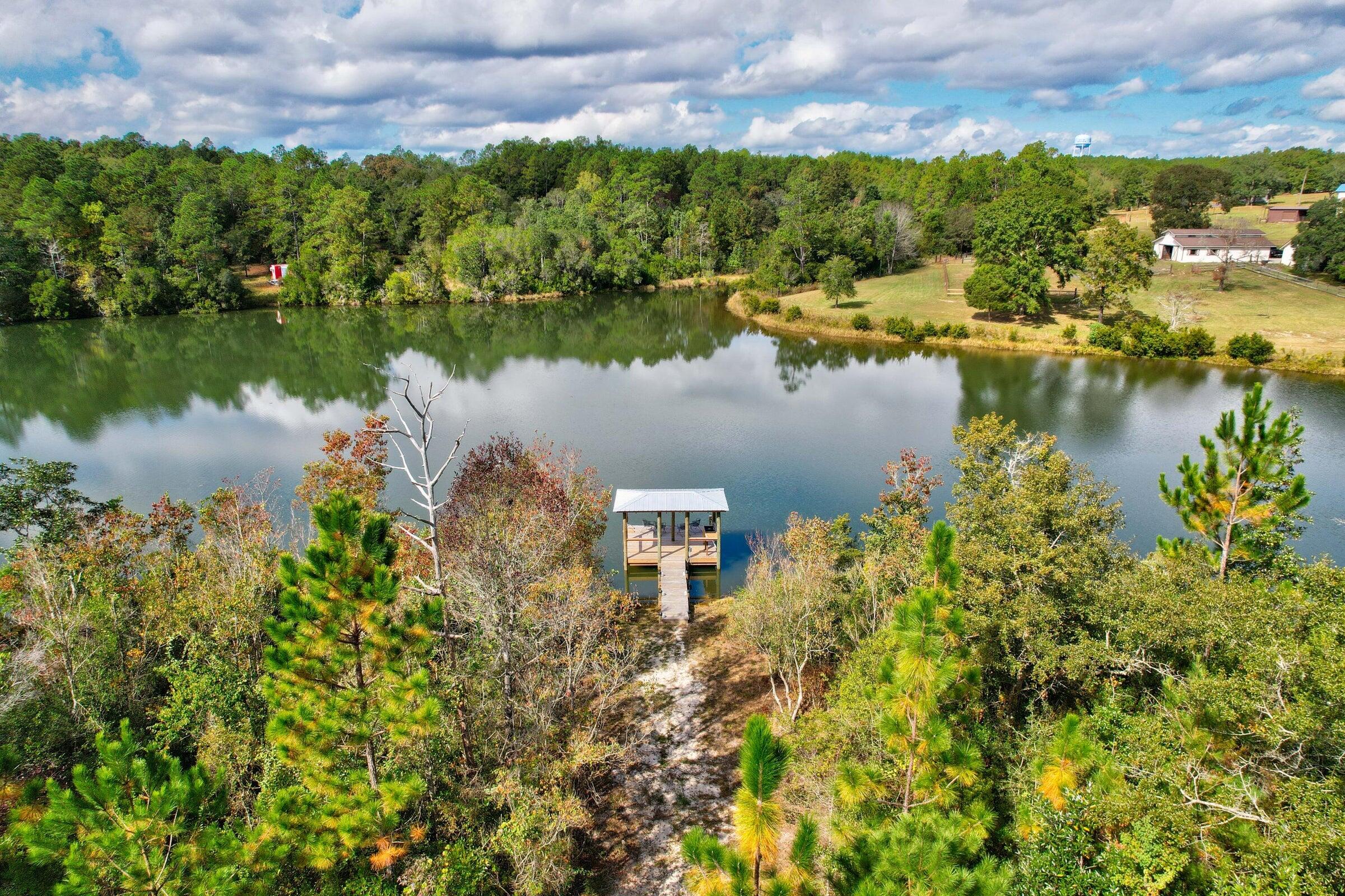 KENNEDY LAKE (UNRECORDED) - Residential