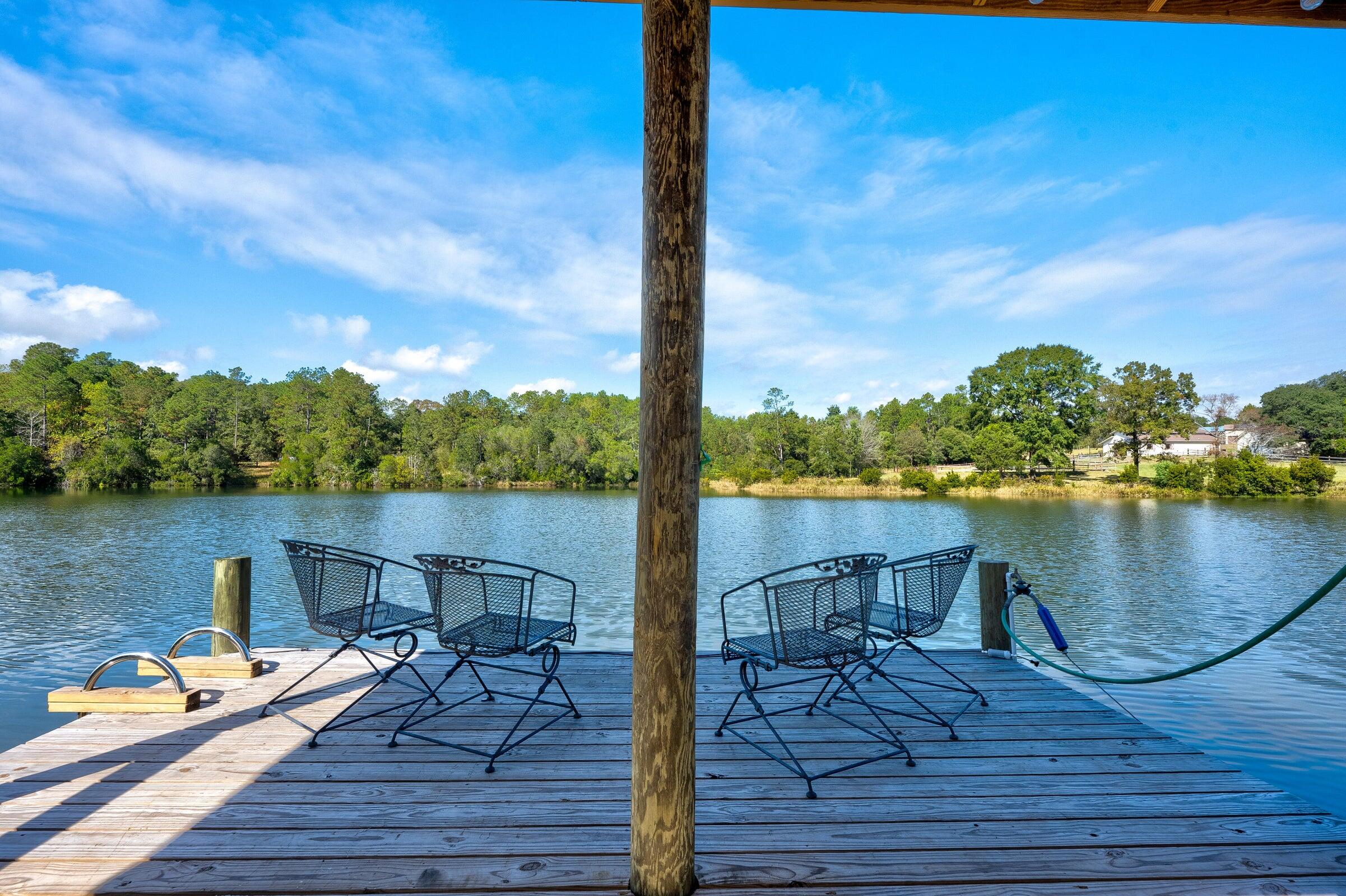 KENNEDY LAKE (UNRECORDED) - Residential