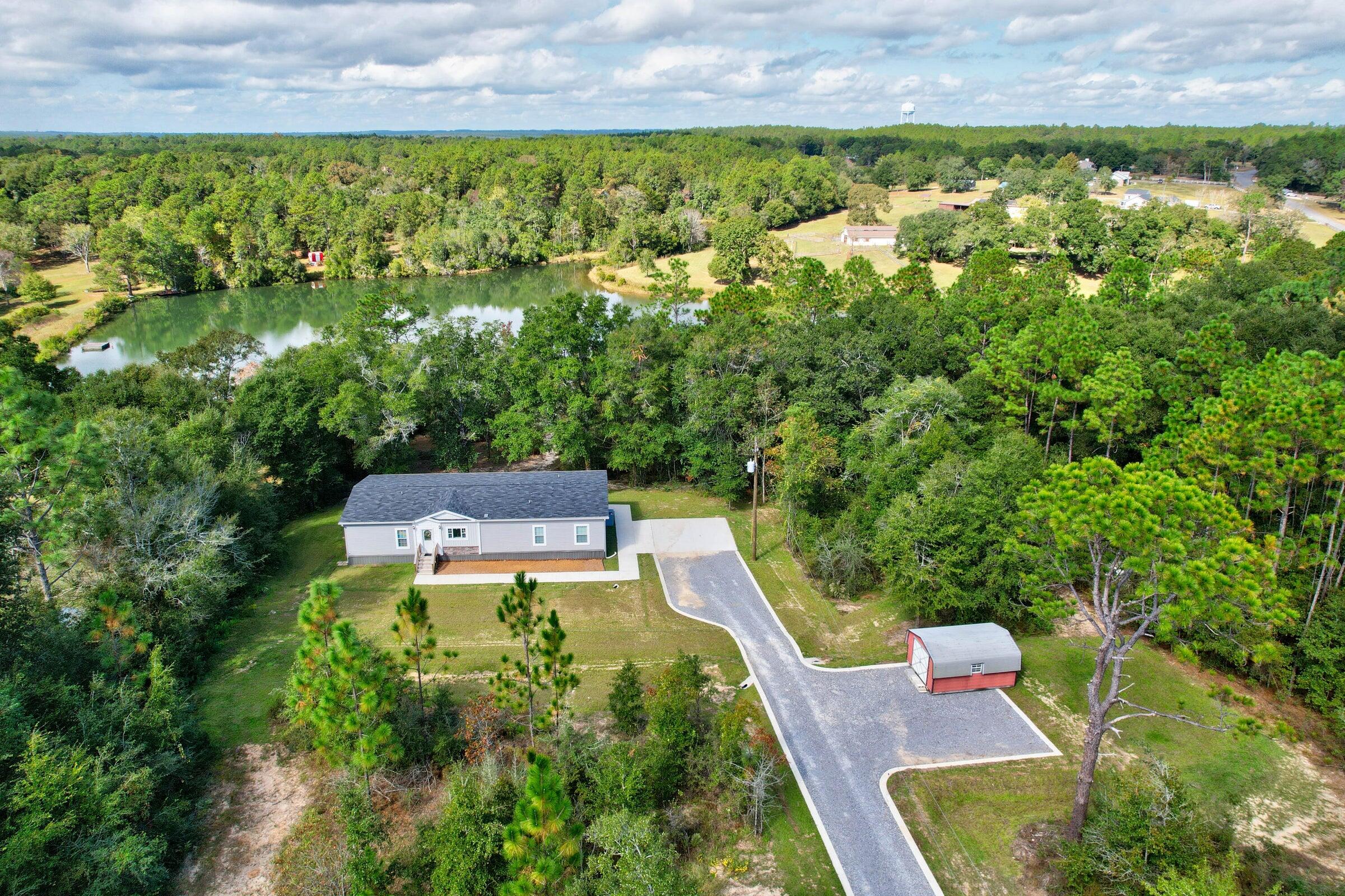 KENNEDY LAKE (UNRECORDED) - Residential