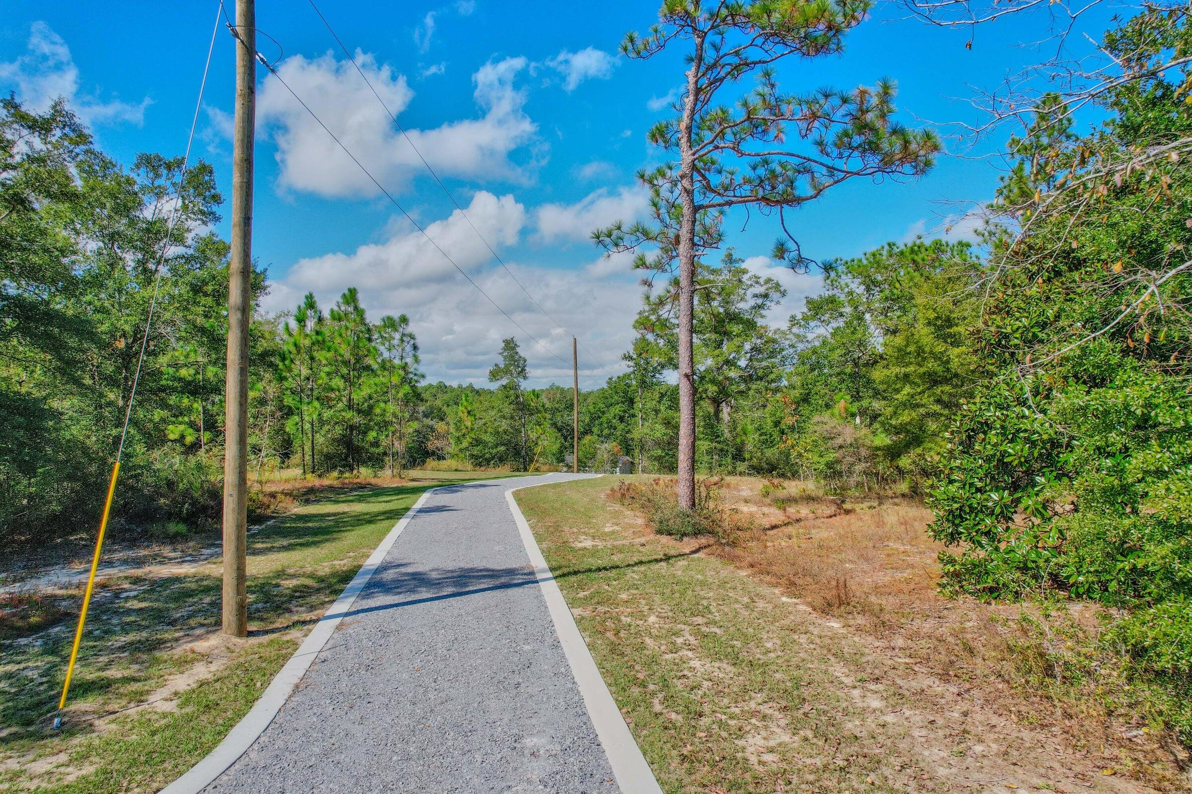 KENNEDY LAKE (UNRECORDED) - Residential