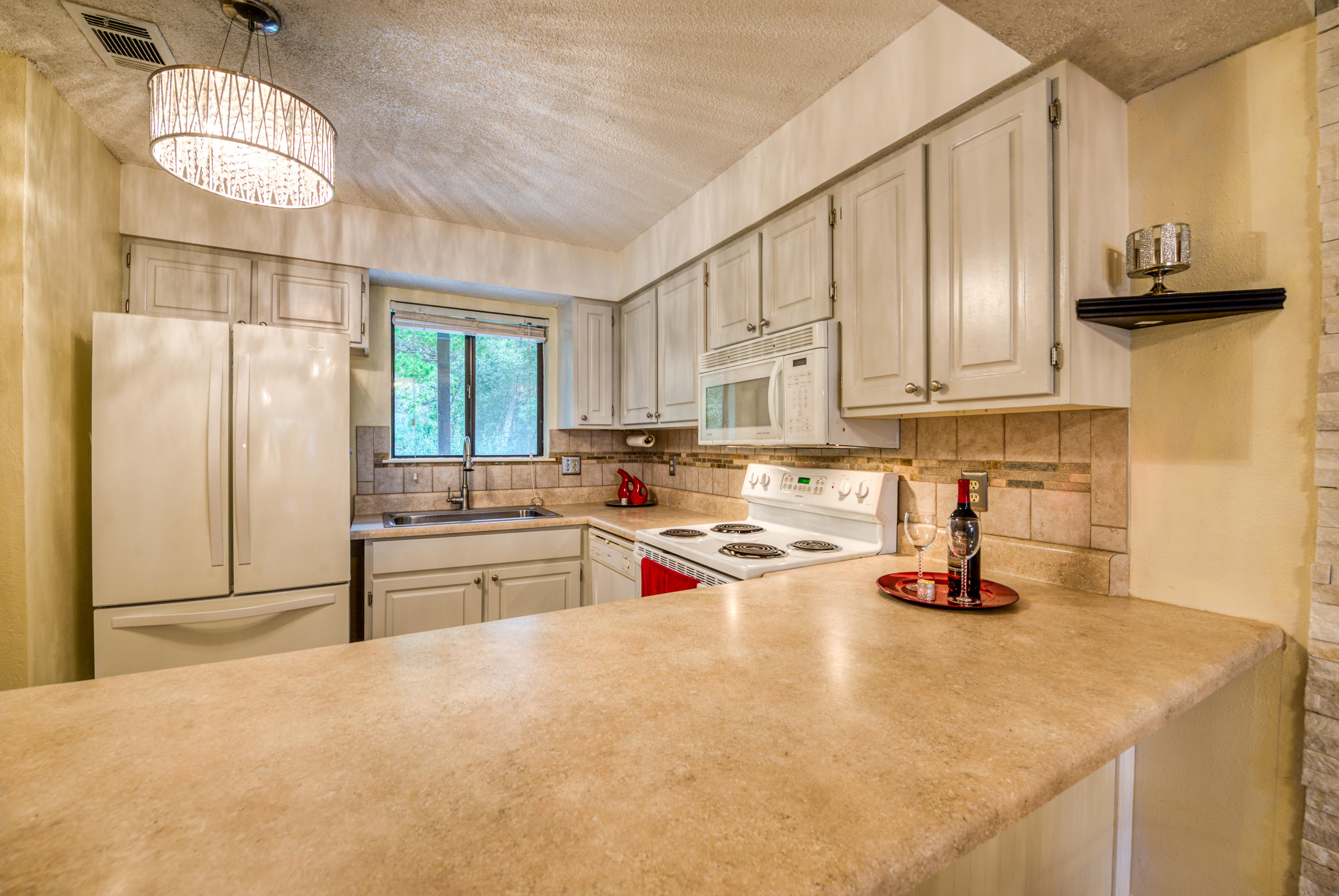 PORTSIDE CONDO - Residential