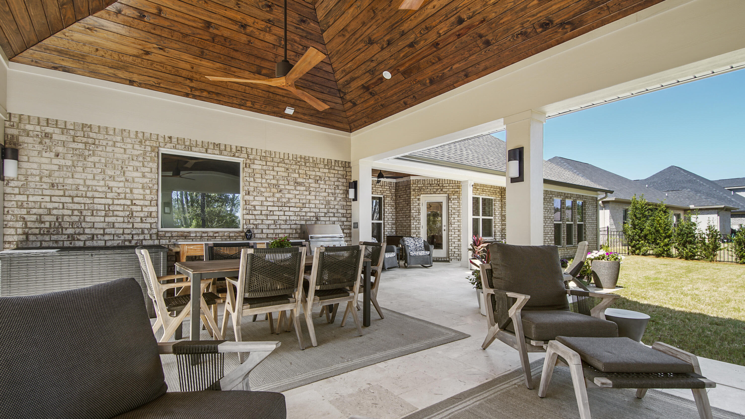 HAMMOCK BAY - Residential