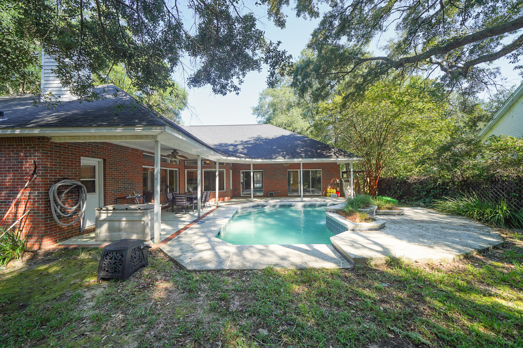 VILLAGE OF BOLTON AT BLUEWATER BAY - Residential