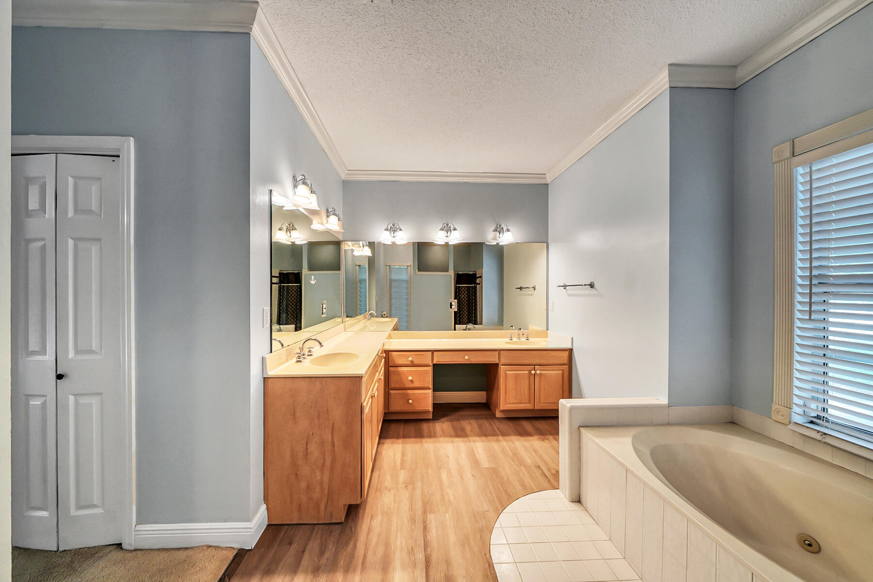 VILLAGE OF BOLTON AT BLUEWATER BAY - Residential